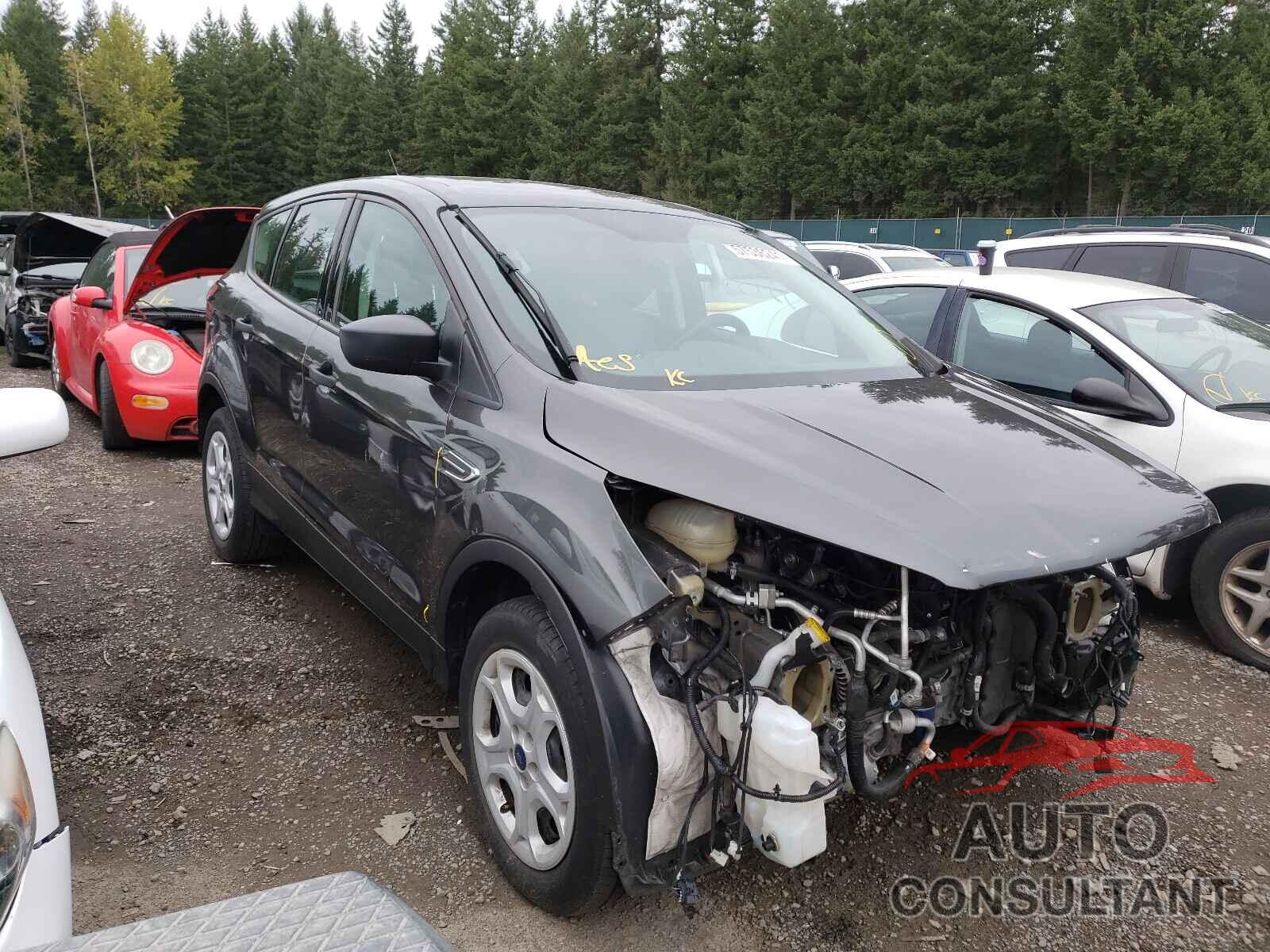 FORD ESCAPE 2017 - 1FMCU0F7XHUE10021