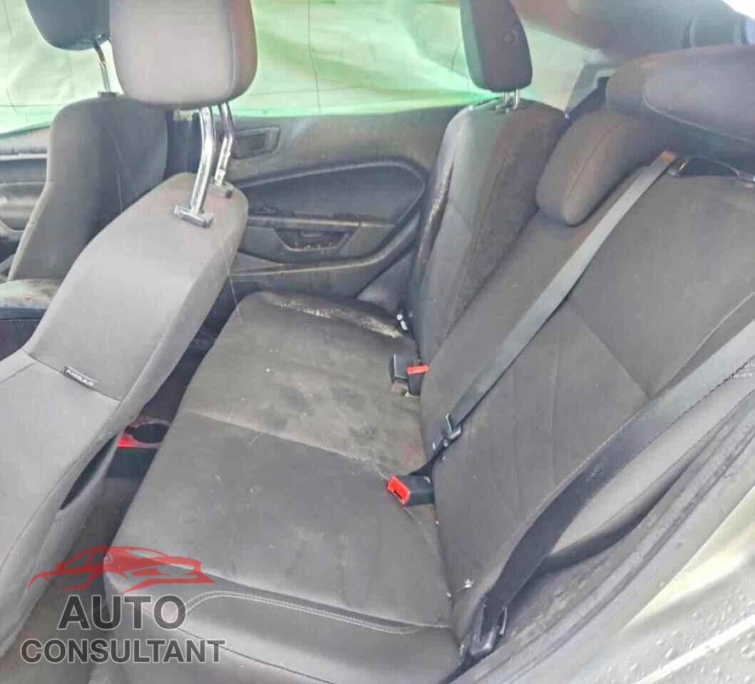 FORD FIESTA 2017 - 3FADP4EJXHM125429