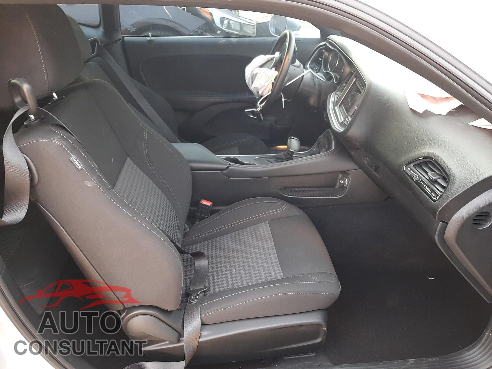 DODGE CHALLENGER 2019 - 2C3CDZAG2KH750696