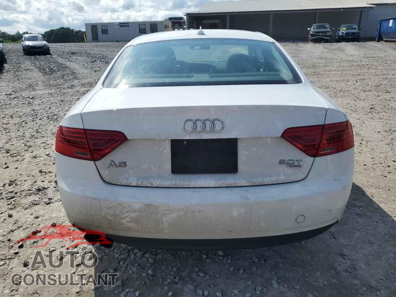 AUDI A5 2014 - WAUCFAFR8EA044429