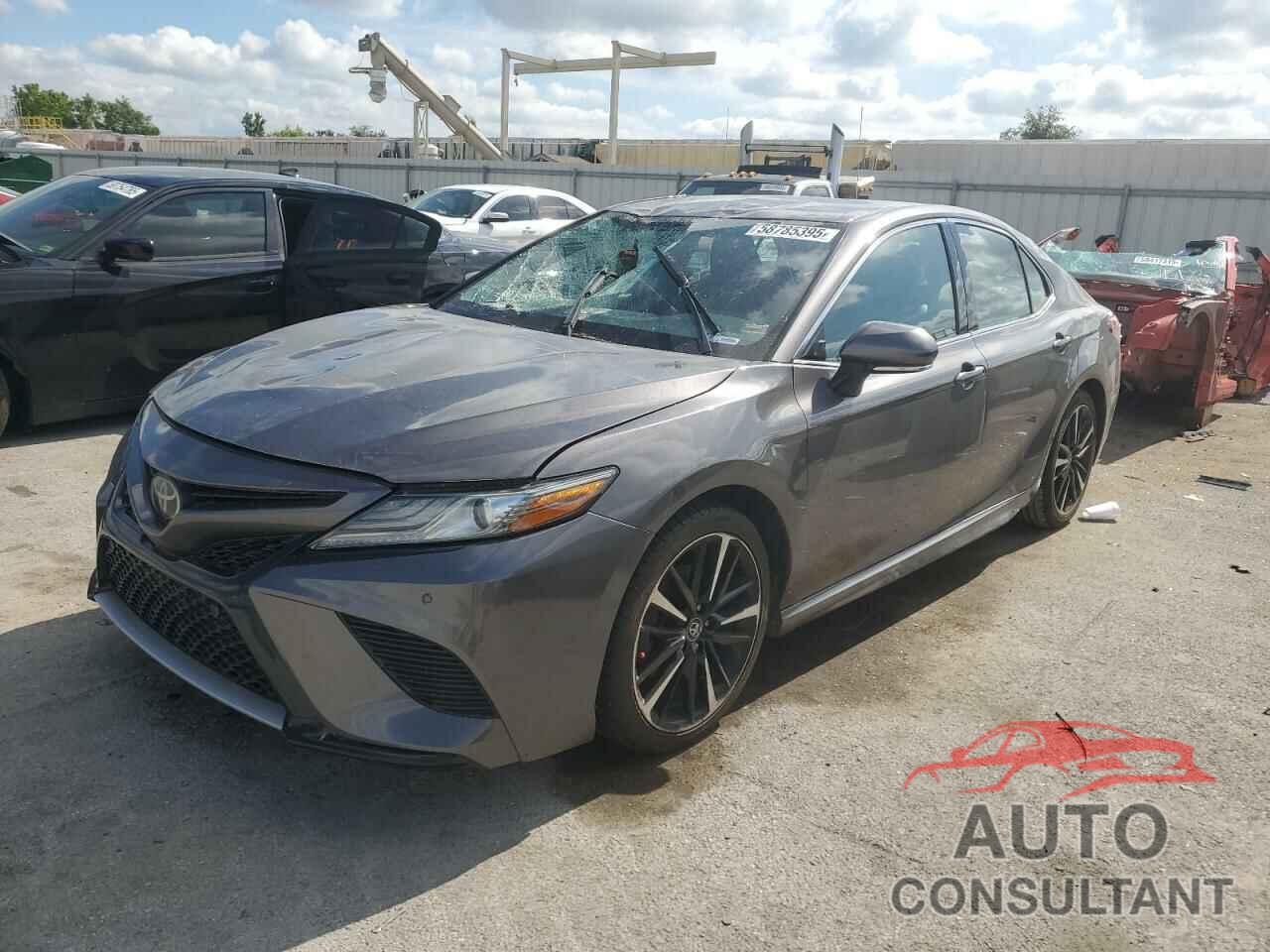 TOYOTA CAMRY 2018 - 4T1B61HKXJU513488