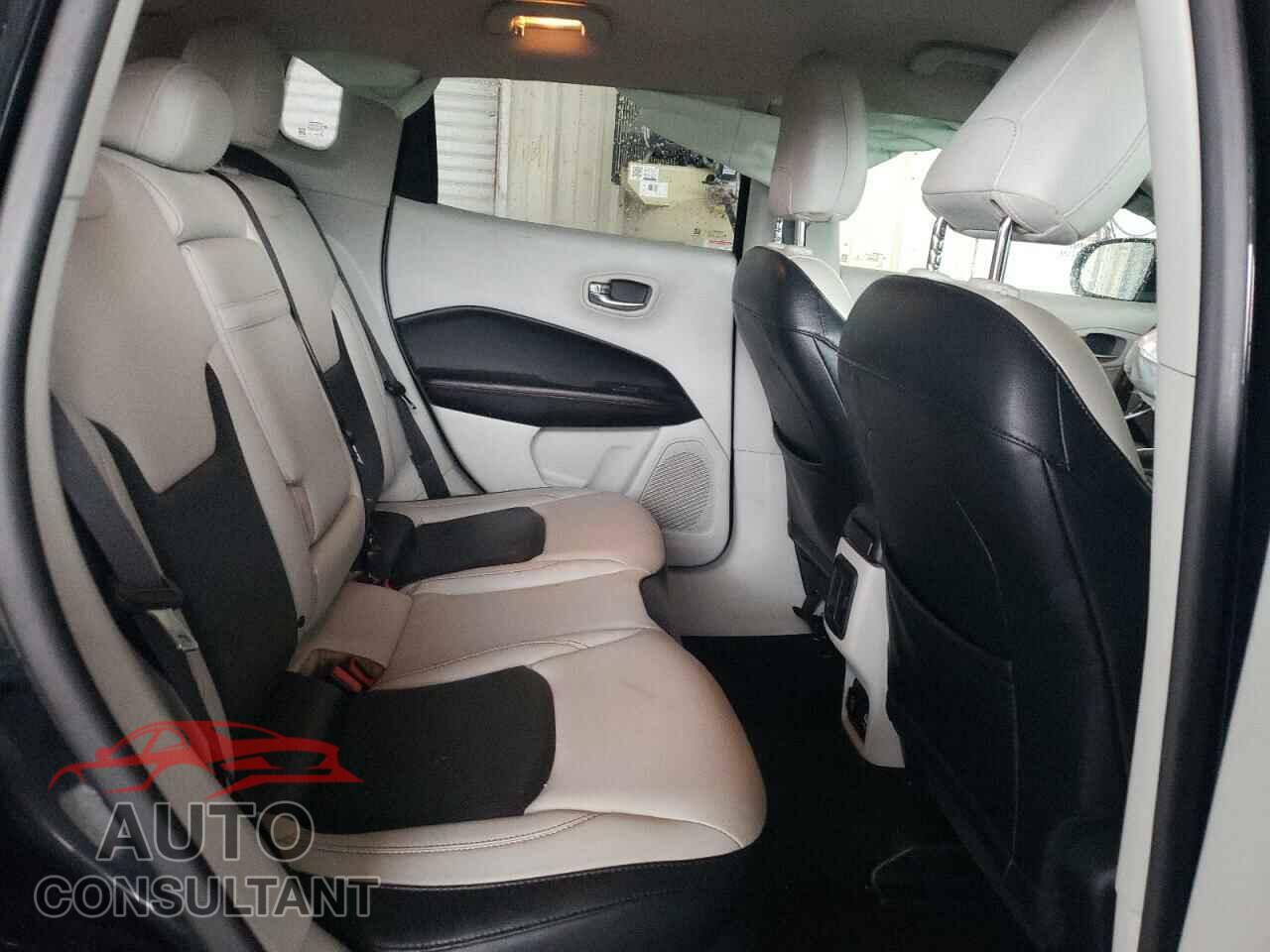 JEEP COMPASS 2017 - 3C4NJDCB6HT641627