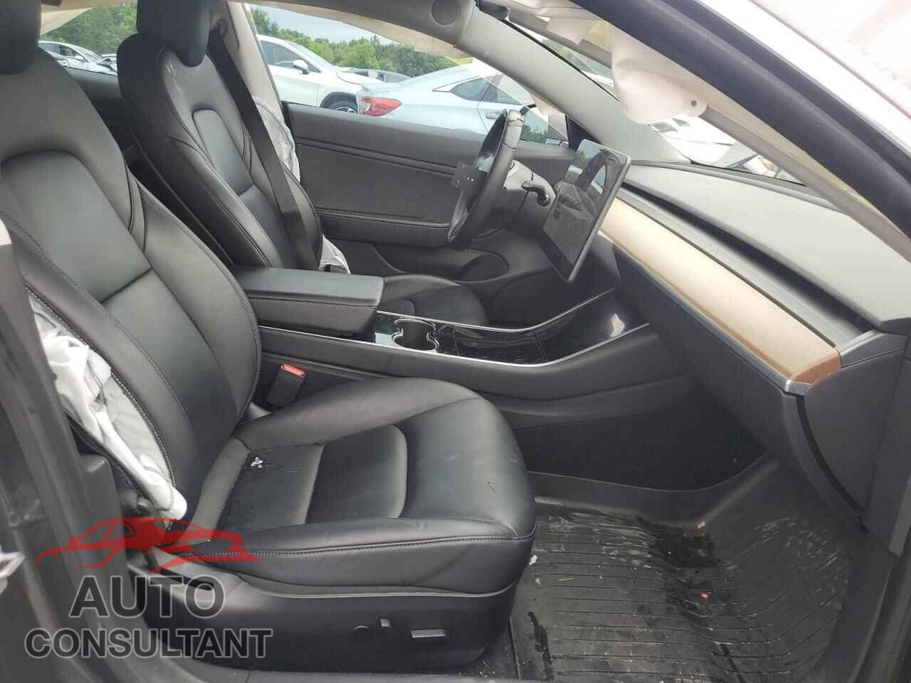TESLA MODEL 3 2019 - 5YJ3E1EA3KF435363