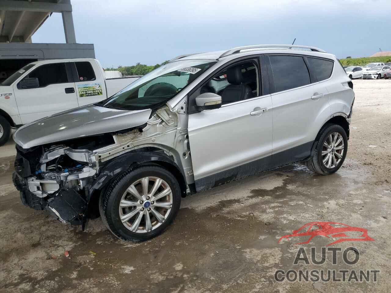 FORD ESCAPE 2018 - 1FMCU9J99JUA15055