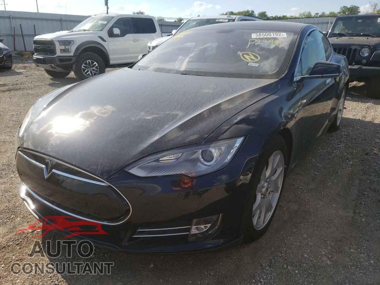 TESLA MODEL S 2013 - 5YJSA1CP2DFP23991
