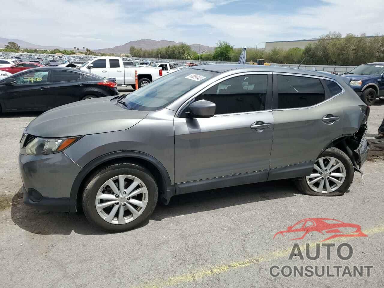NISSAN ROGUE 2018 - JN1BJ1CP2JW190907