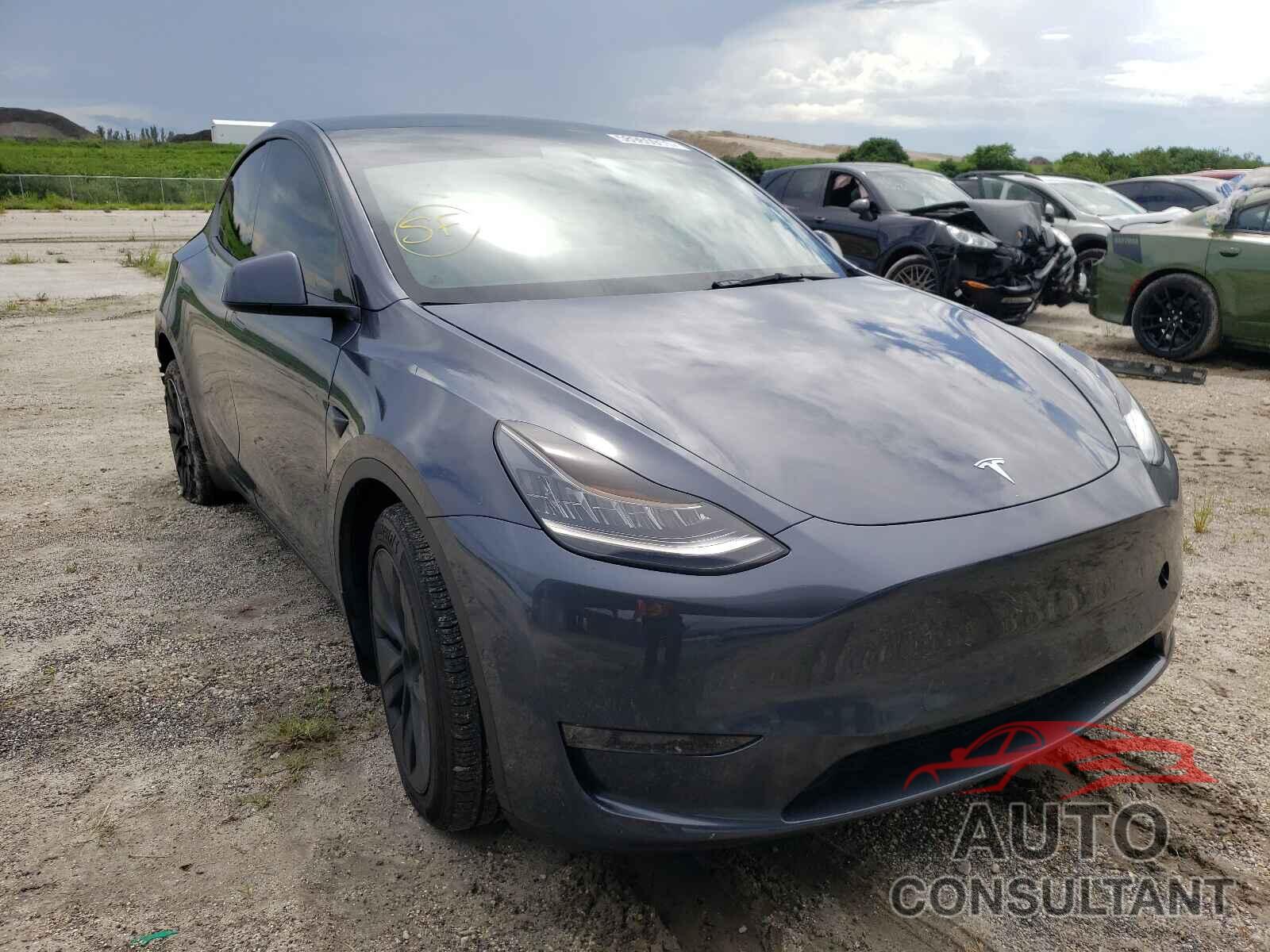 TESLA MODEL Y 2021 - 5YJYGDEE9MF122177