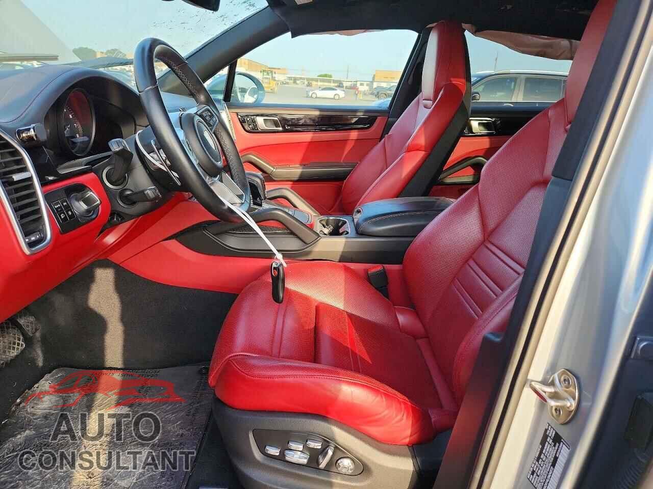 PORSCHE CAYENNE 2020 - WP1AA2AY4LDA04372