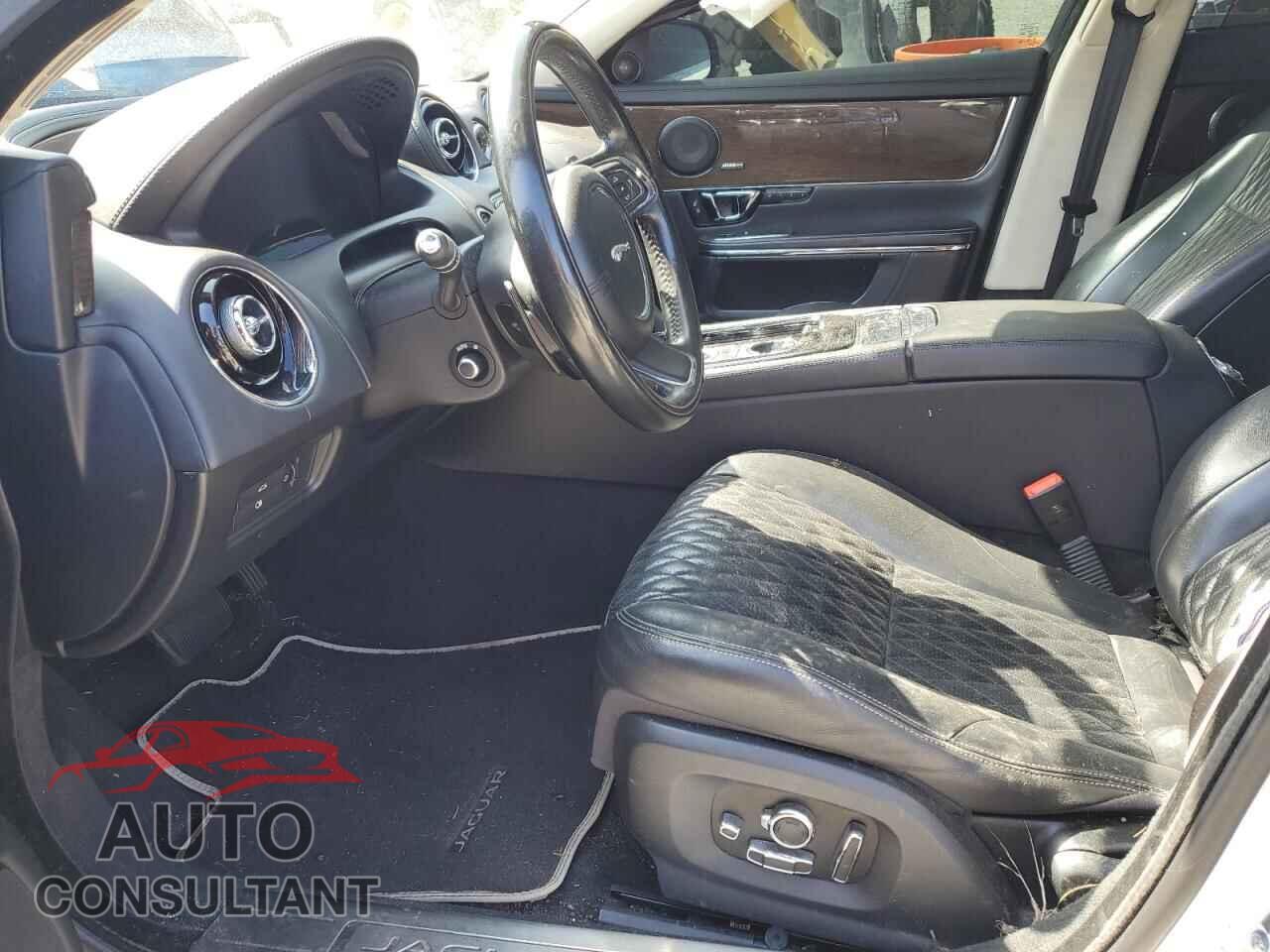 JAGUAR XJ 2016 - SAJWA2GEXGMW01277