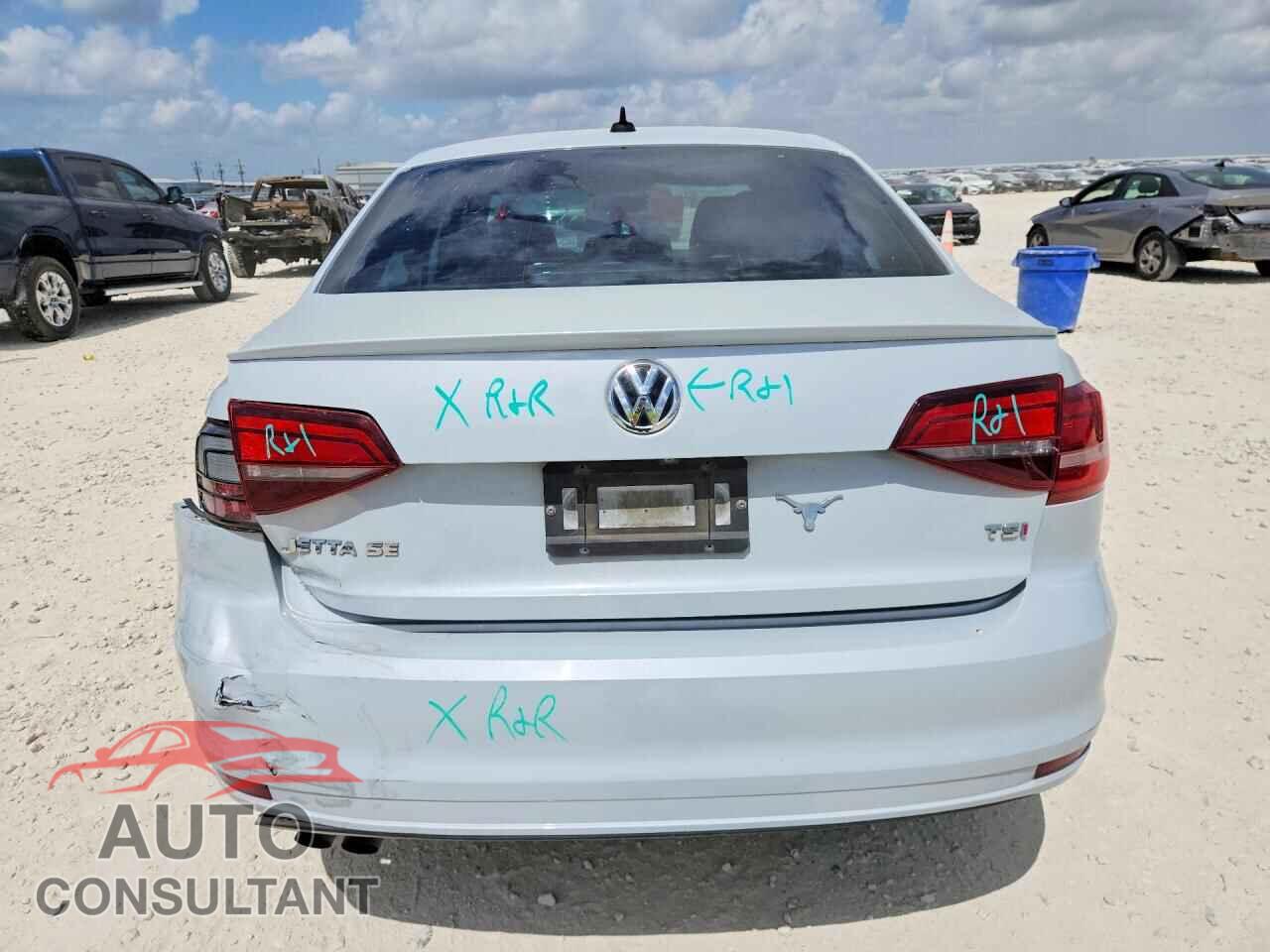 VOLKSWAGEN JETTA 2017 - 3VWDB7AJ1HM382492