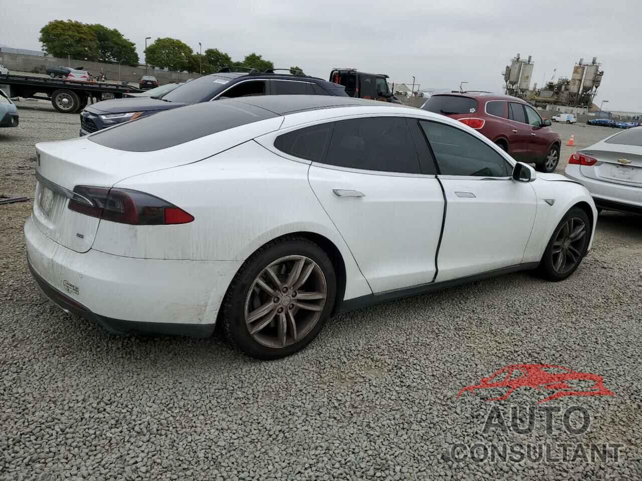 TESLA MODEL S 2013 - 5YJSA1DNXDFP21418