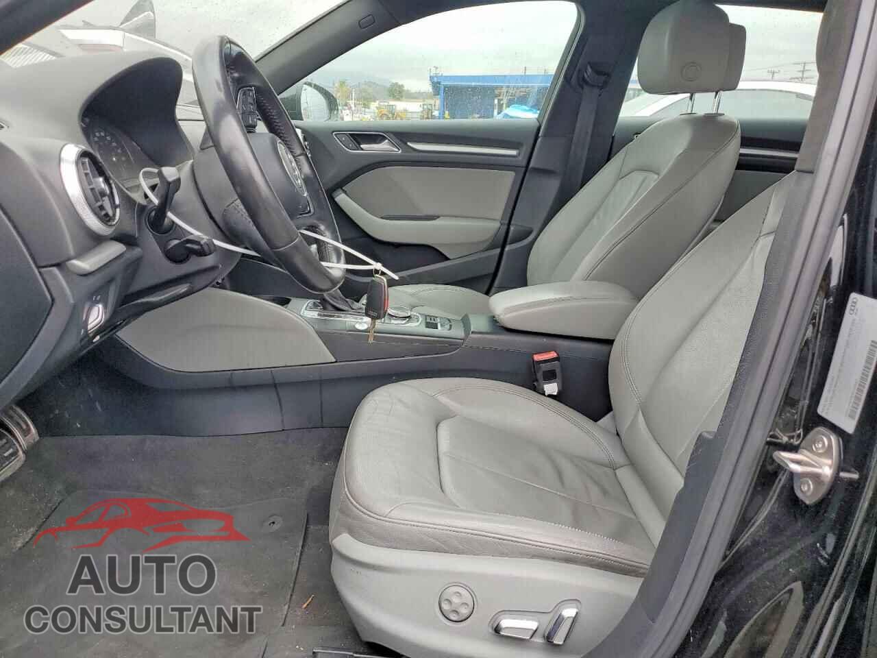 AUDI A3 2017 - WAUUPBFF5HA046897