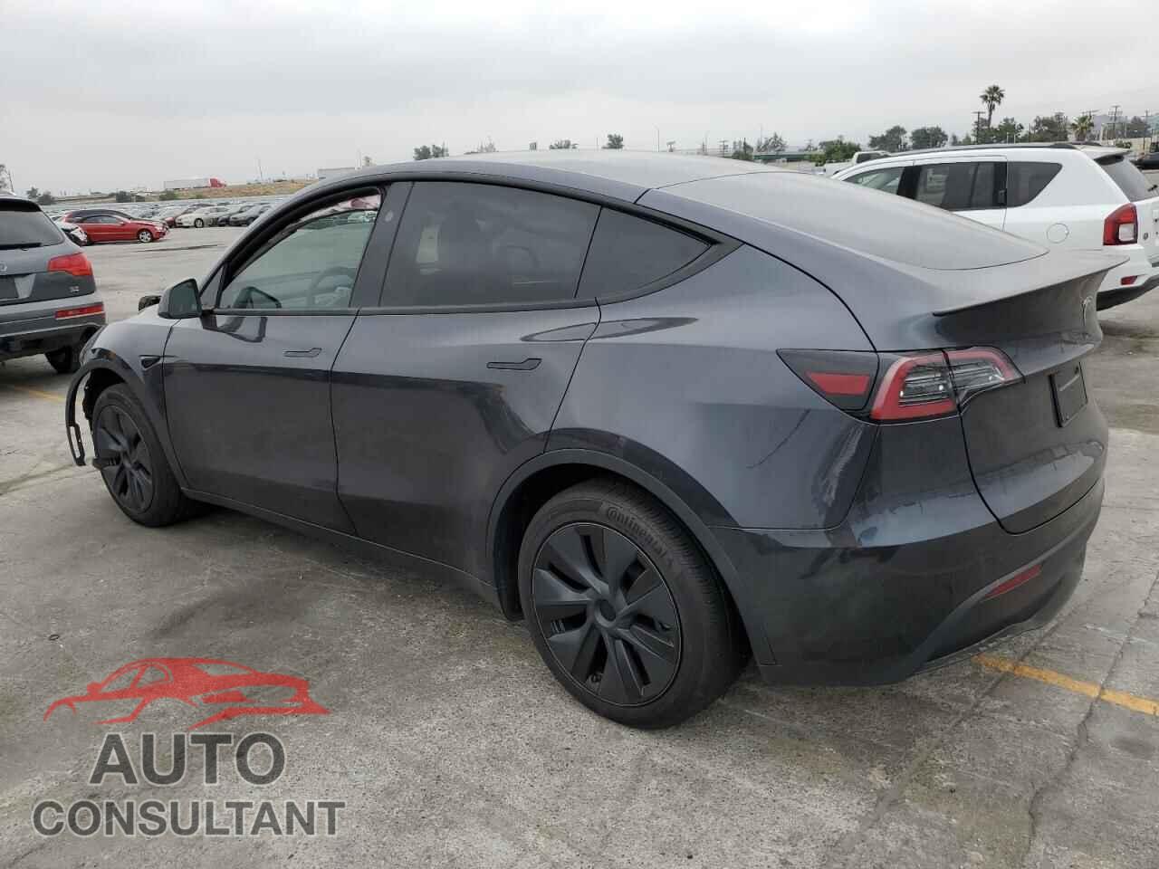 TESLA MODEL Y 2024 - 7SAYGDED2RF095762