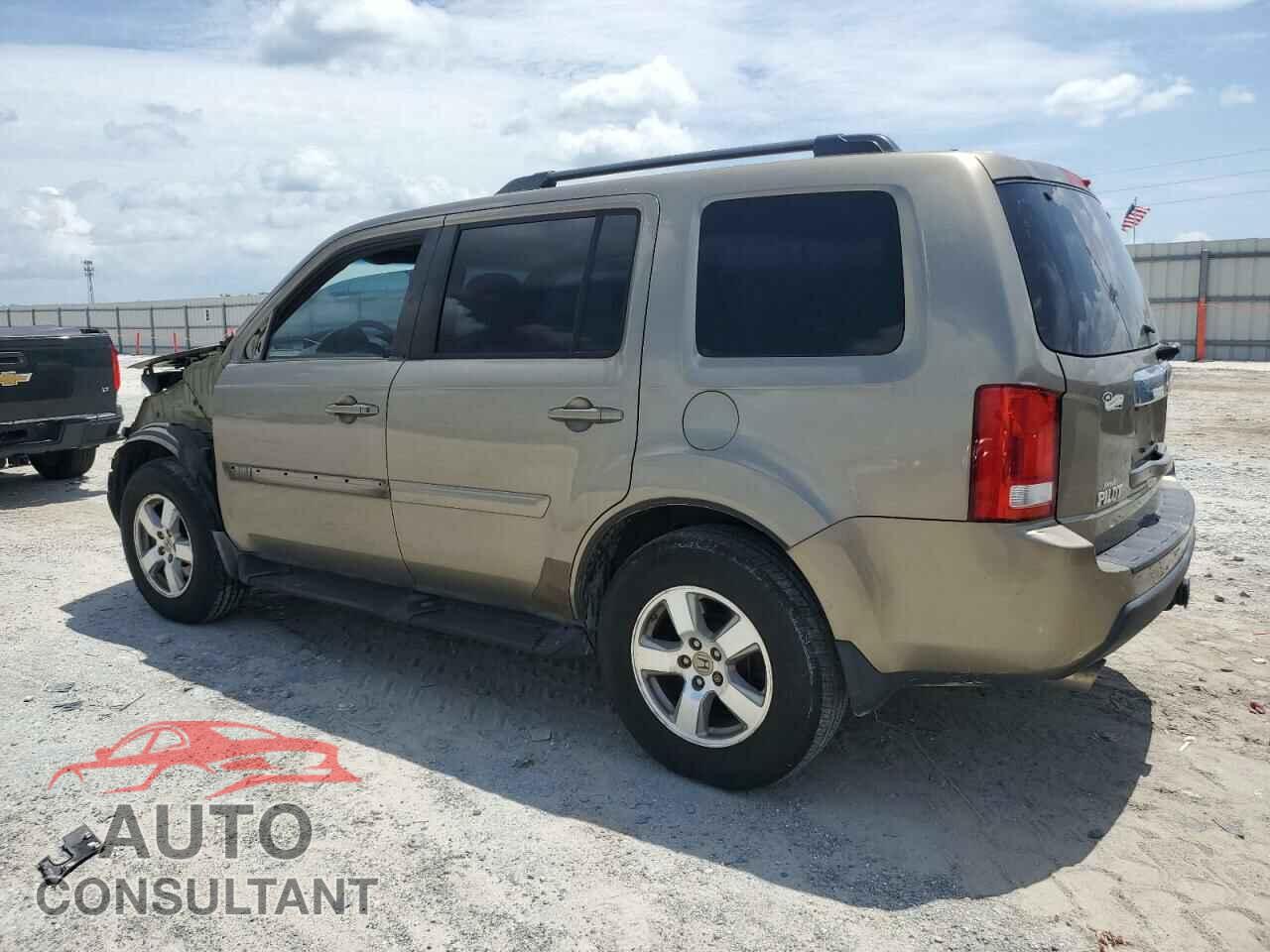 HONDA PILOT 2011 - 5FNYF3H65BB050585