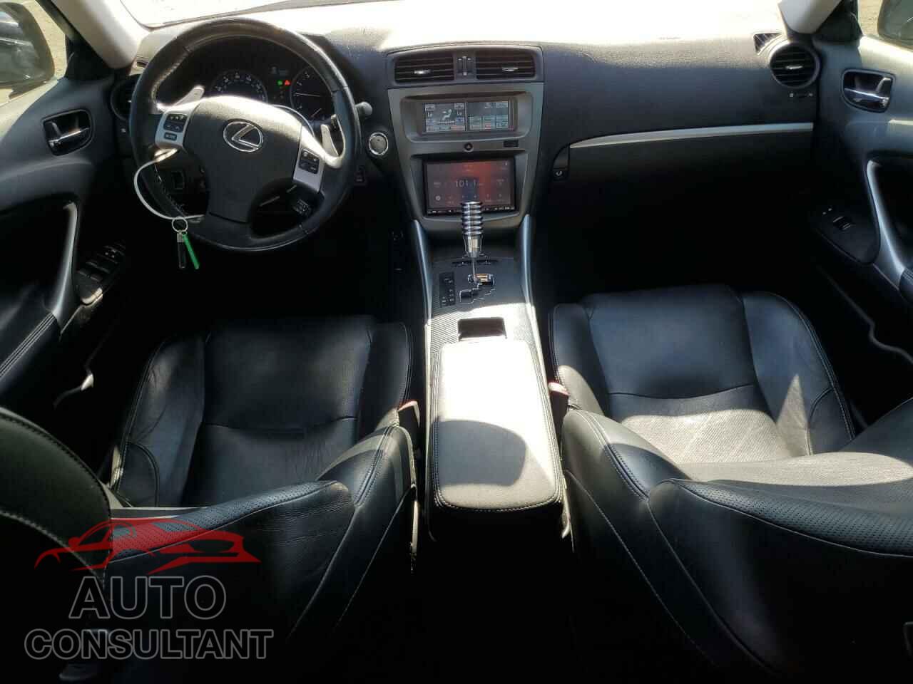 LEXUS IS 2011 - JTHBF5C29B5149755