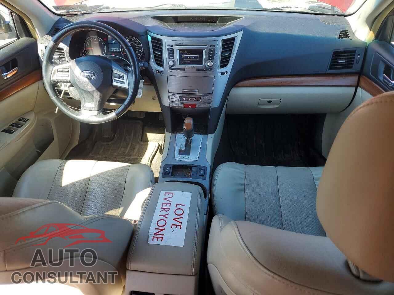 SUBARU OUTBACK 2014 - 4S4BRBLC5E3231994