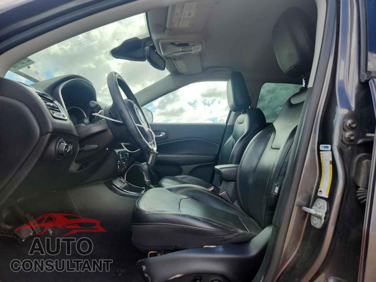 JEEP COMPASS 2018 - 3C4NJCCB2JT406805