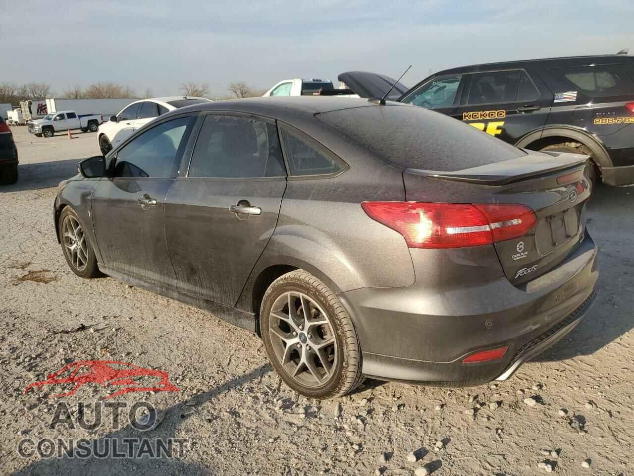 FORD FOCUS 2016 - 1FADP3F26GL262613