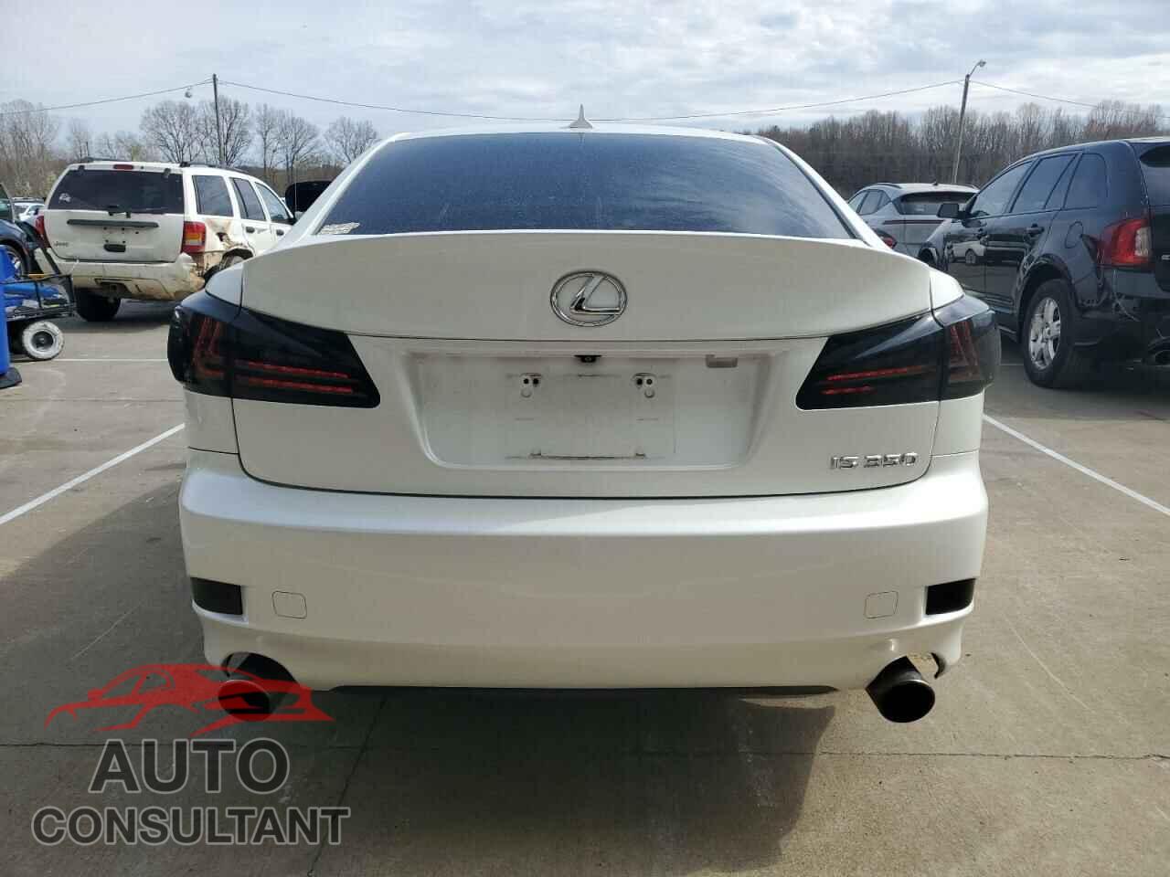 LEXUS IS 2012 - JTHBE5C29C5031001