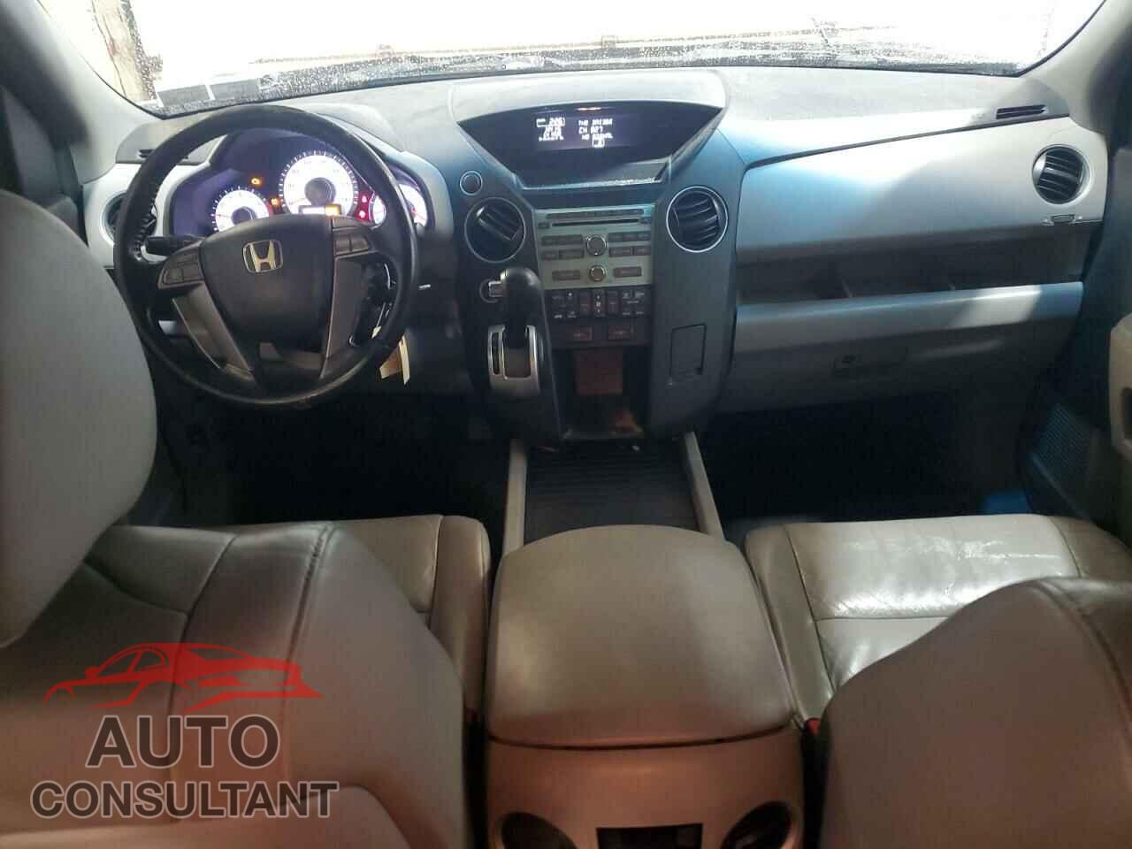 HONDA PILOT 2010 - 5FNYF4H55AB031899