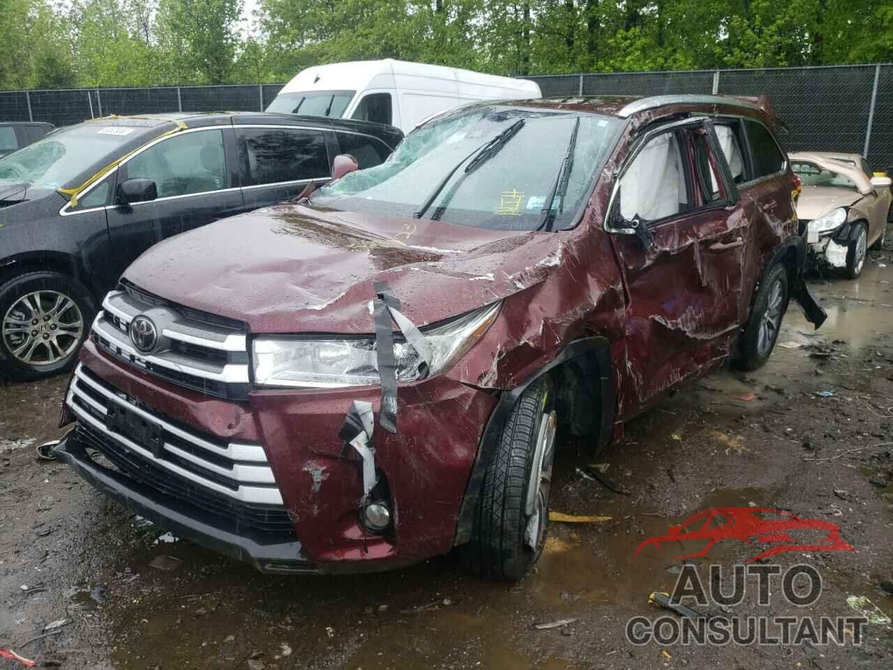 TOYOTA HIGHLANDER 2018 - 5TDJZRFH7JS878616