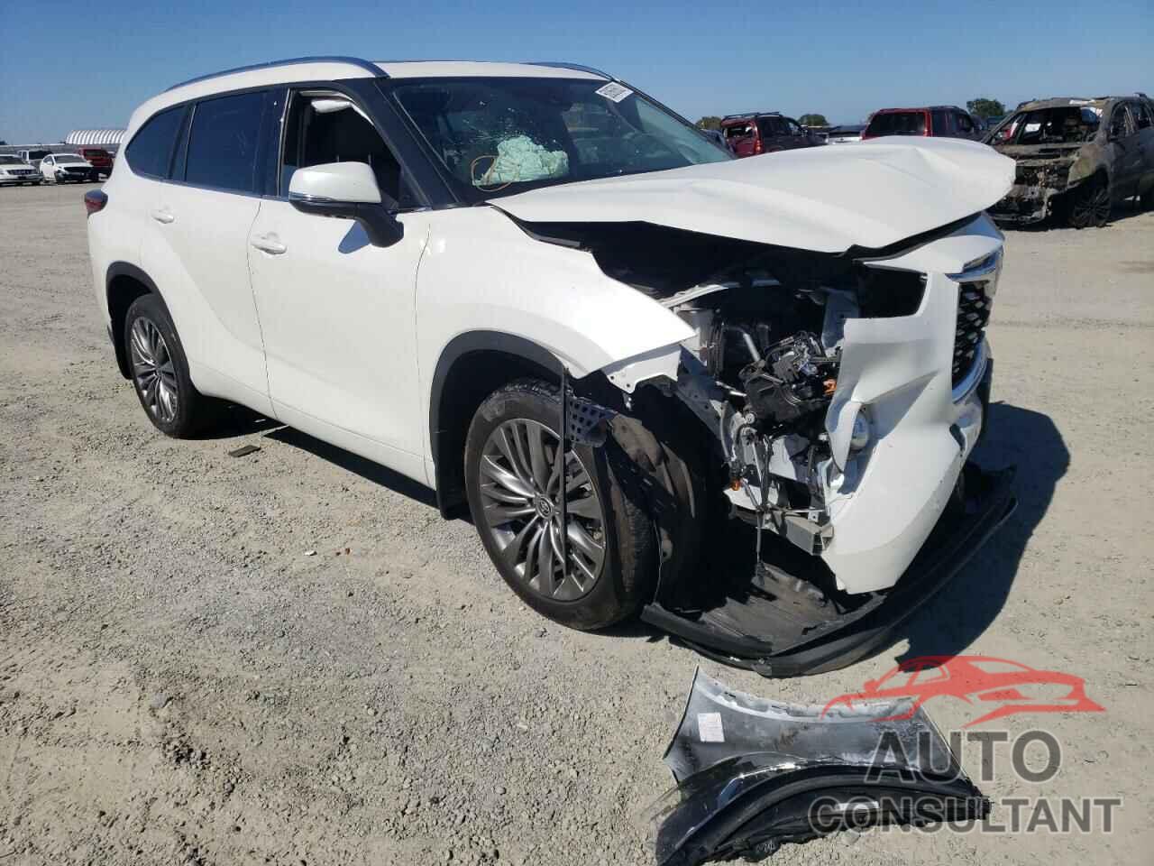 TOYOTA HIGHLANDER 2020 - 5TDFZRBH8LS051089