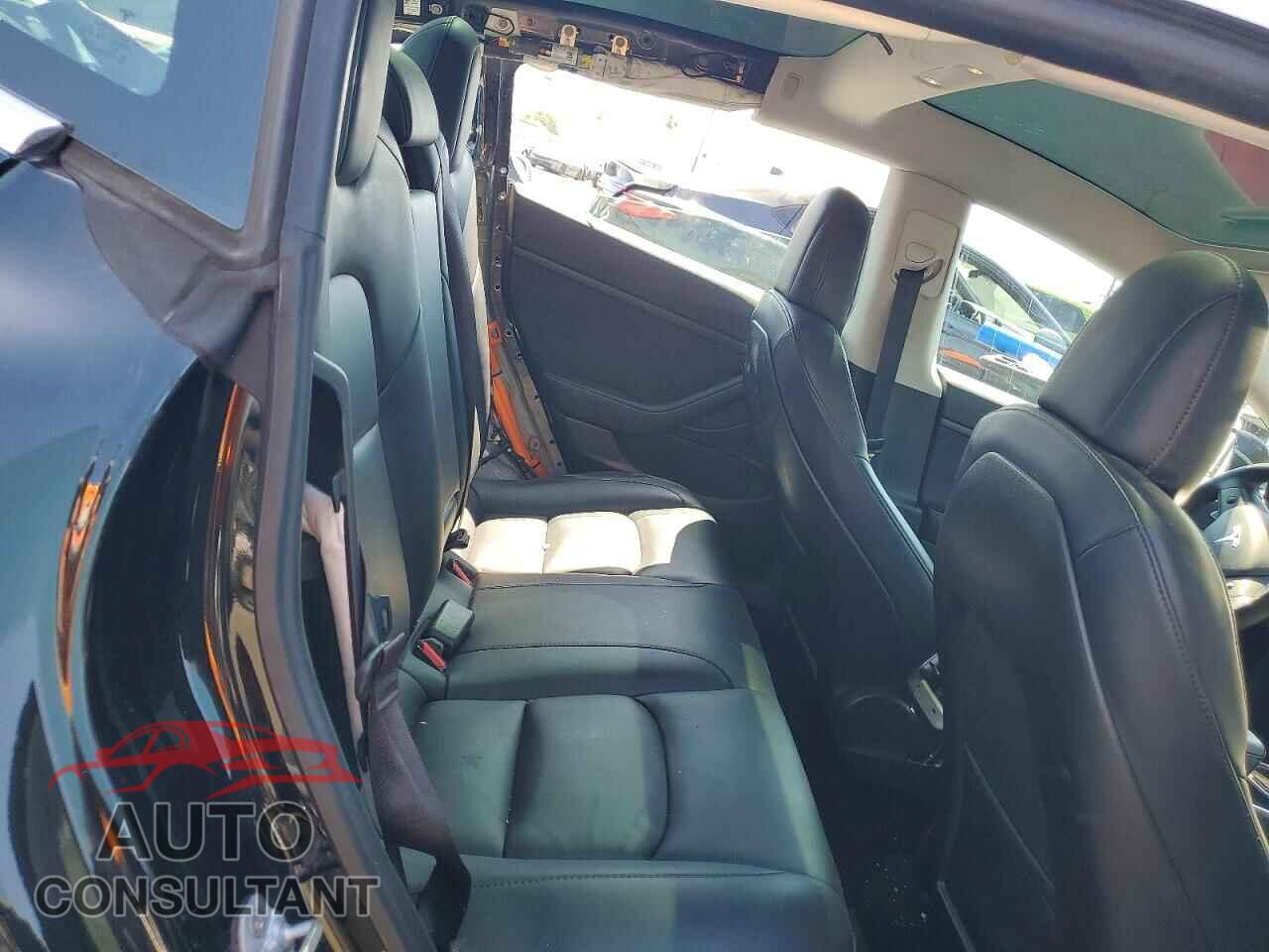 TESLA MODEL 3 2020 - 5YJ3E1EA2LF630145