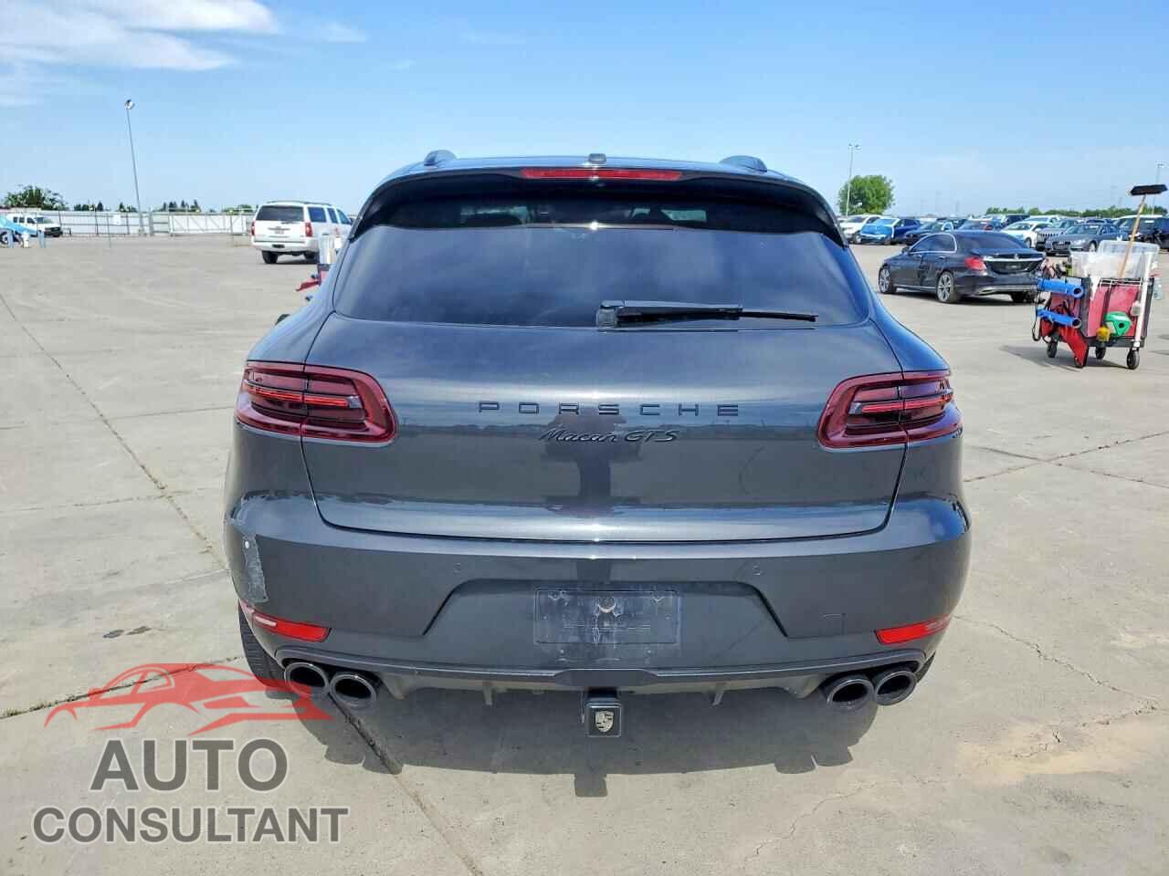 PORSCHE MACAN 2018 - WP1AG2A50JLB63557