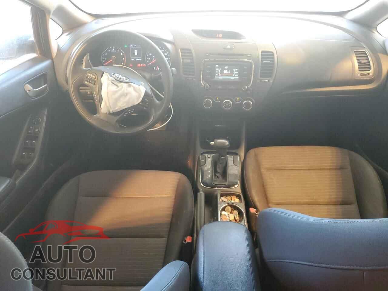KIA FORTE 2017 - 3KPFL4A71HE031877