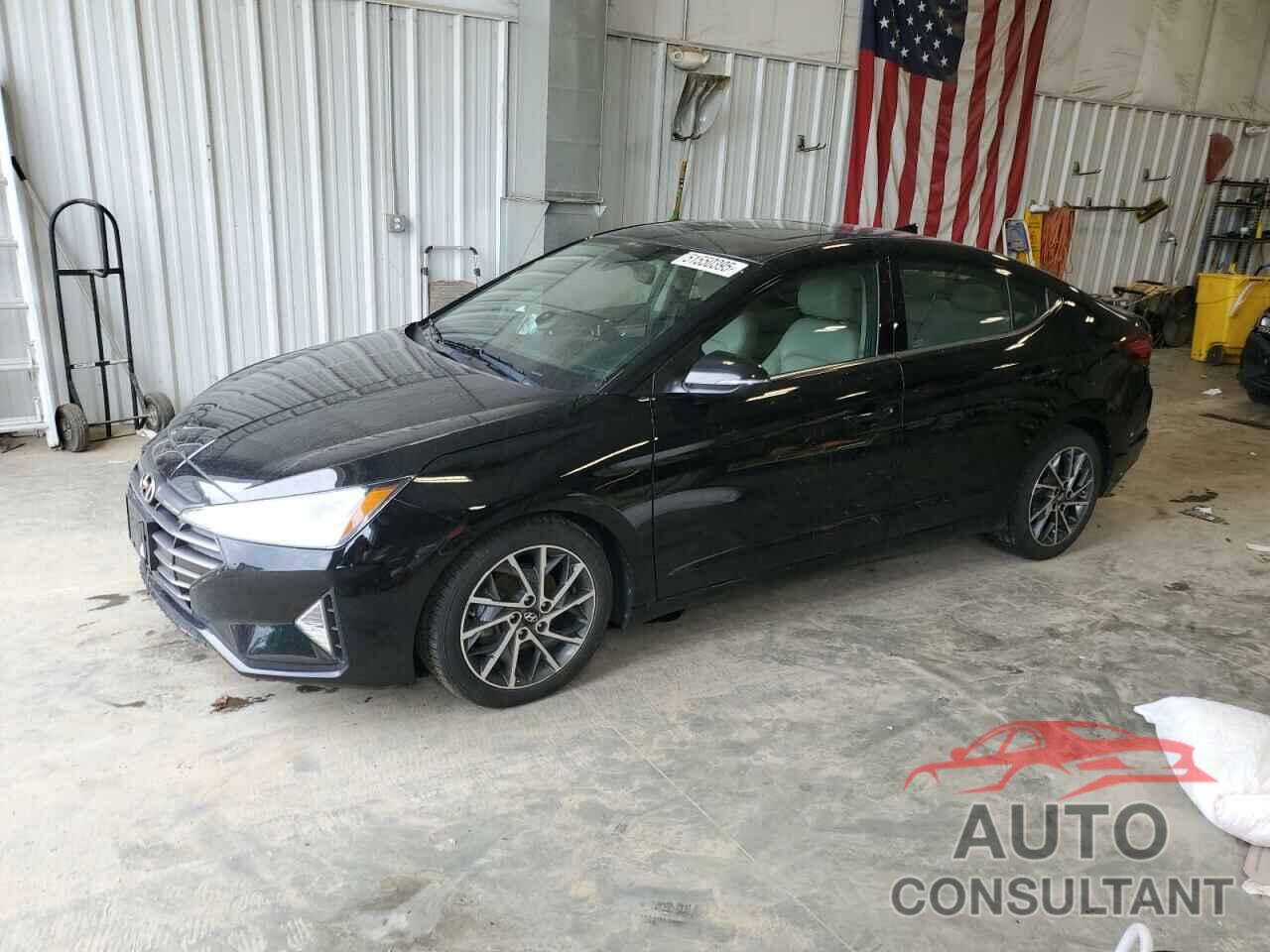HYUNDAI ELANTRA 2019 - KMHD84LF7KU753047