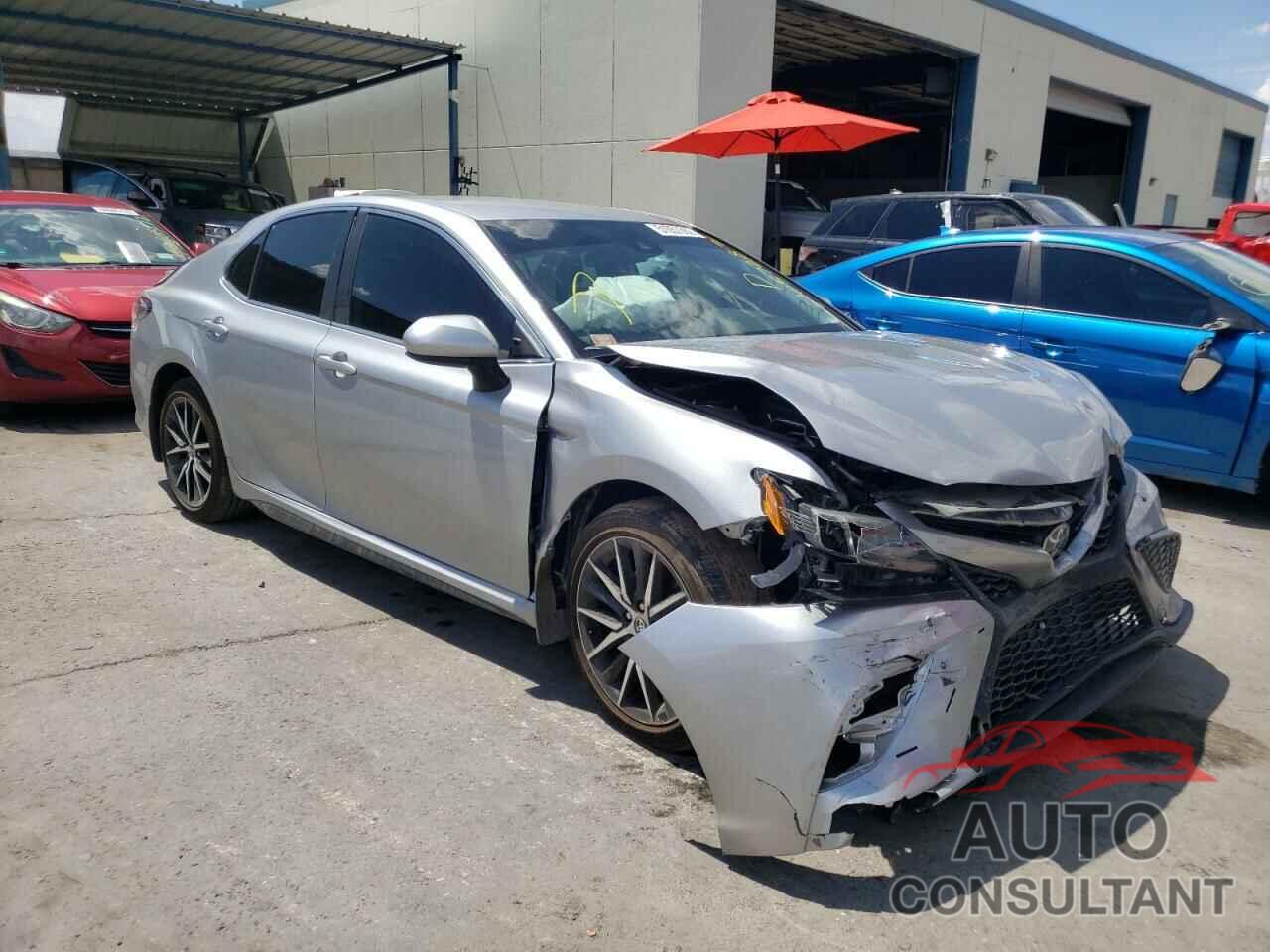 TOYOTA CAMRY 2021 - 4T1G11AK2MU594280