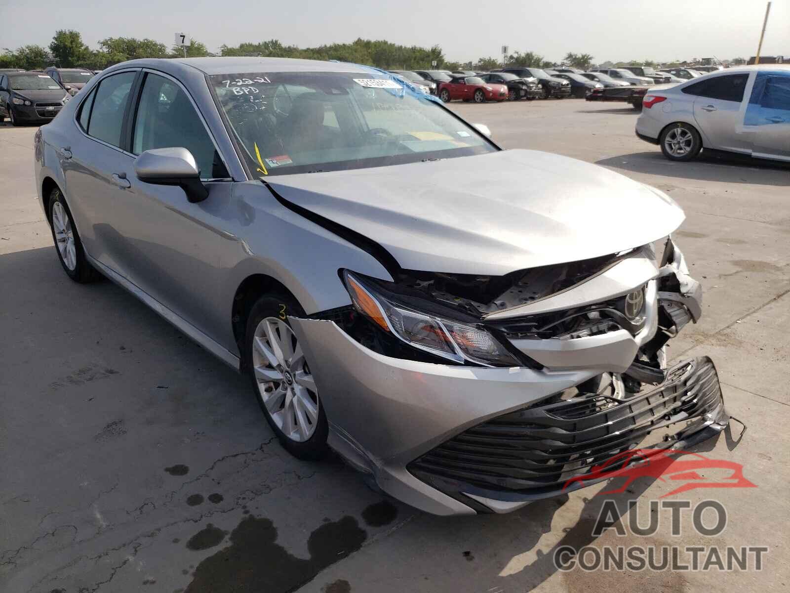 TOYOTA CAMRY 2019 - 4T1B11HK1KU238934
