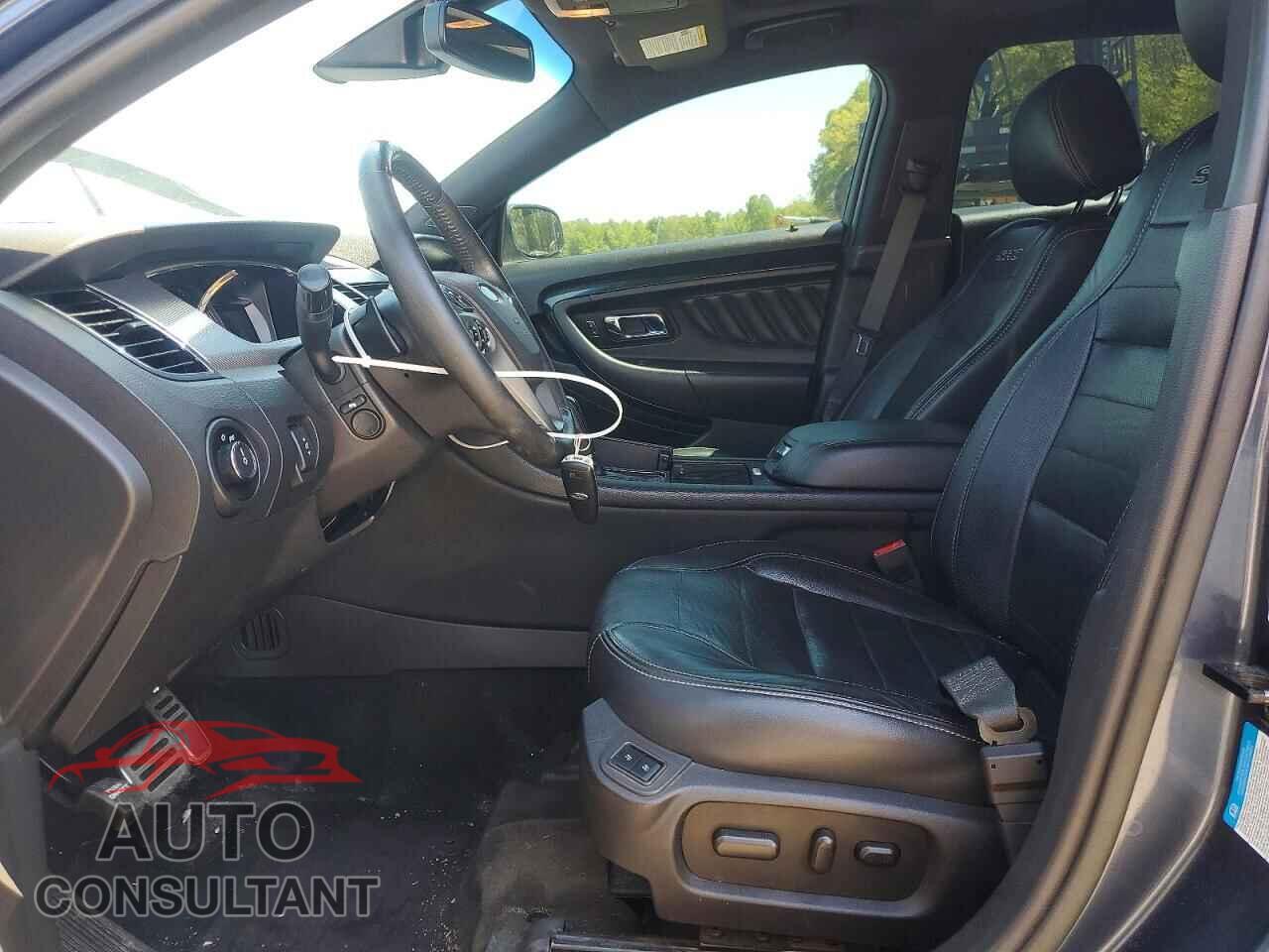 FORD TAURUS 2018 - 1FAHP2KT9JG130956