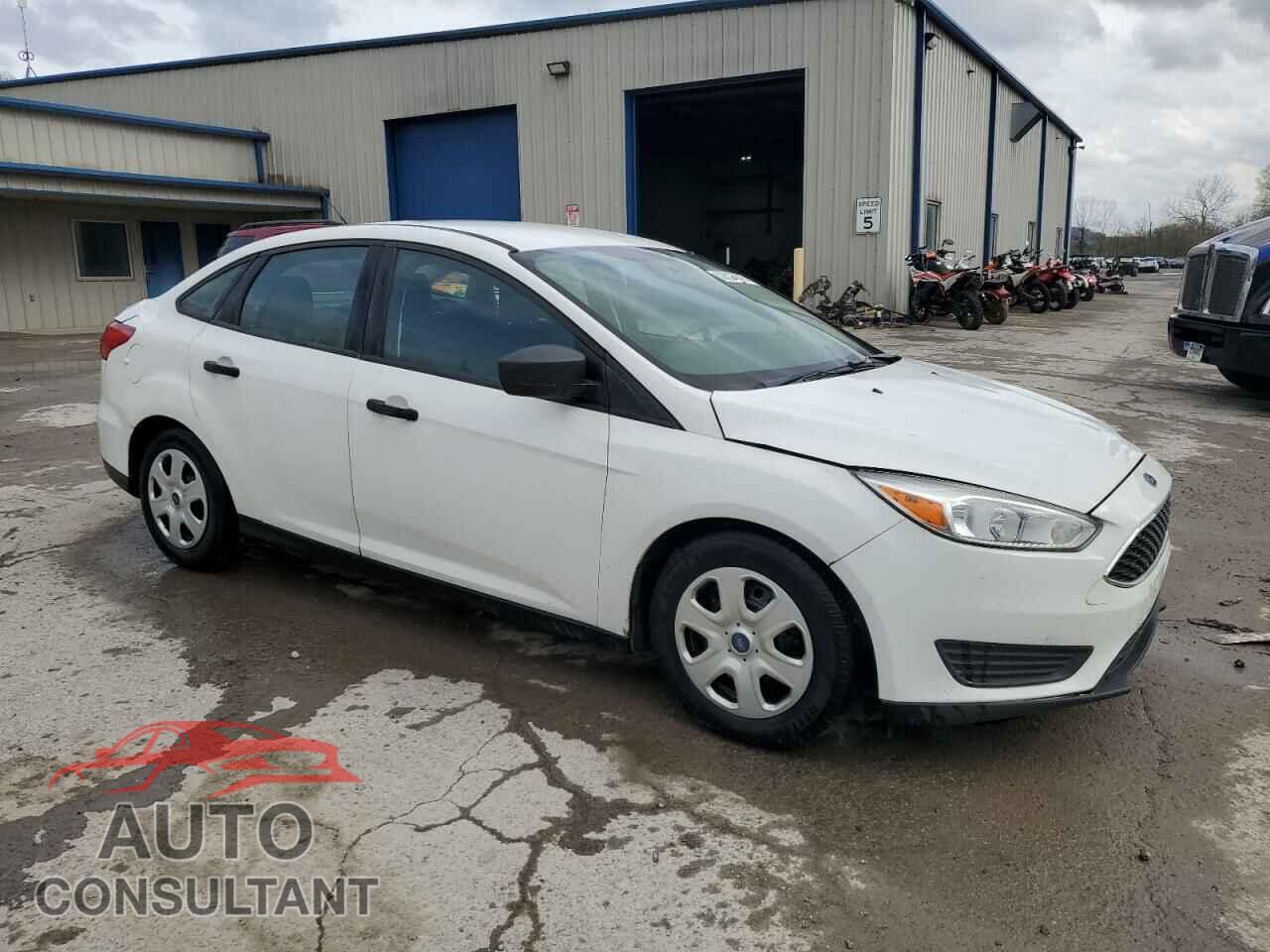 FORD FOCUS 2016 - 1FADP3E2XGL215618