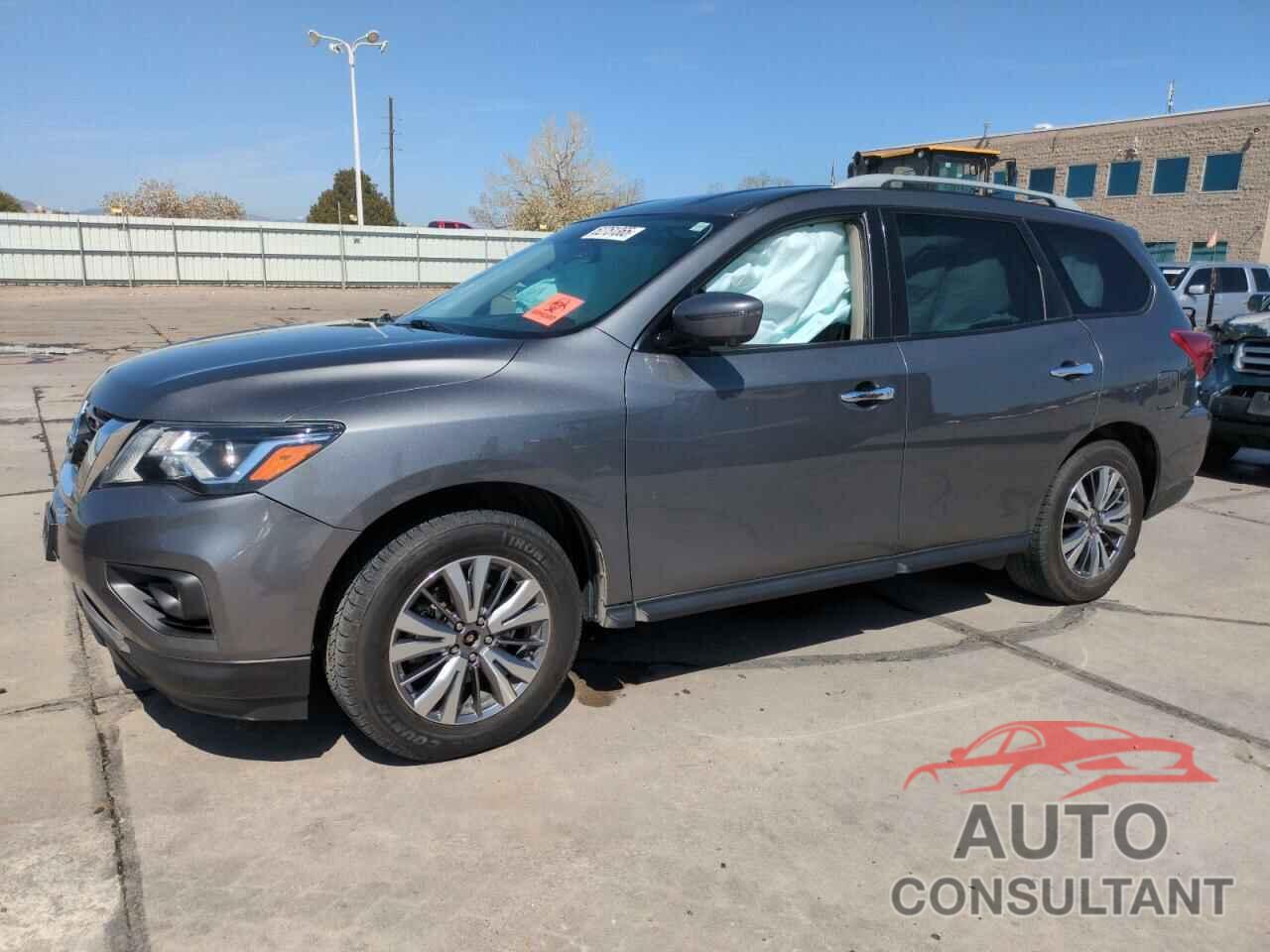 NISSAN PATHFINDER 2019 - 5N1DR2MM5KC619755