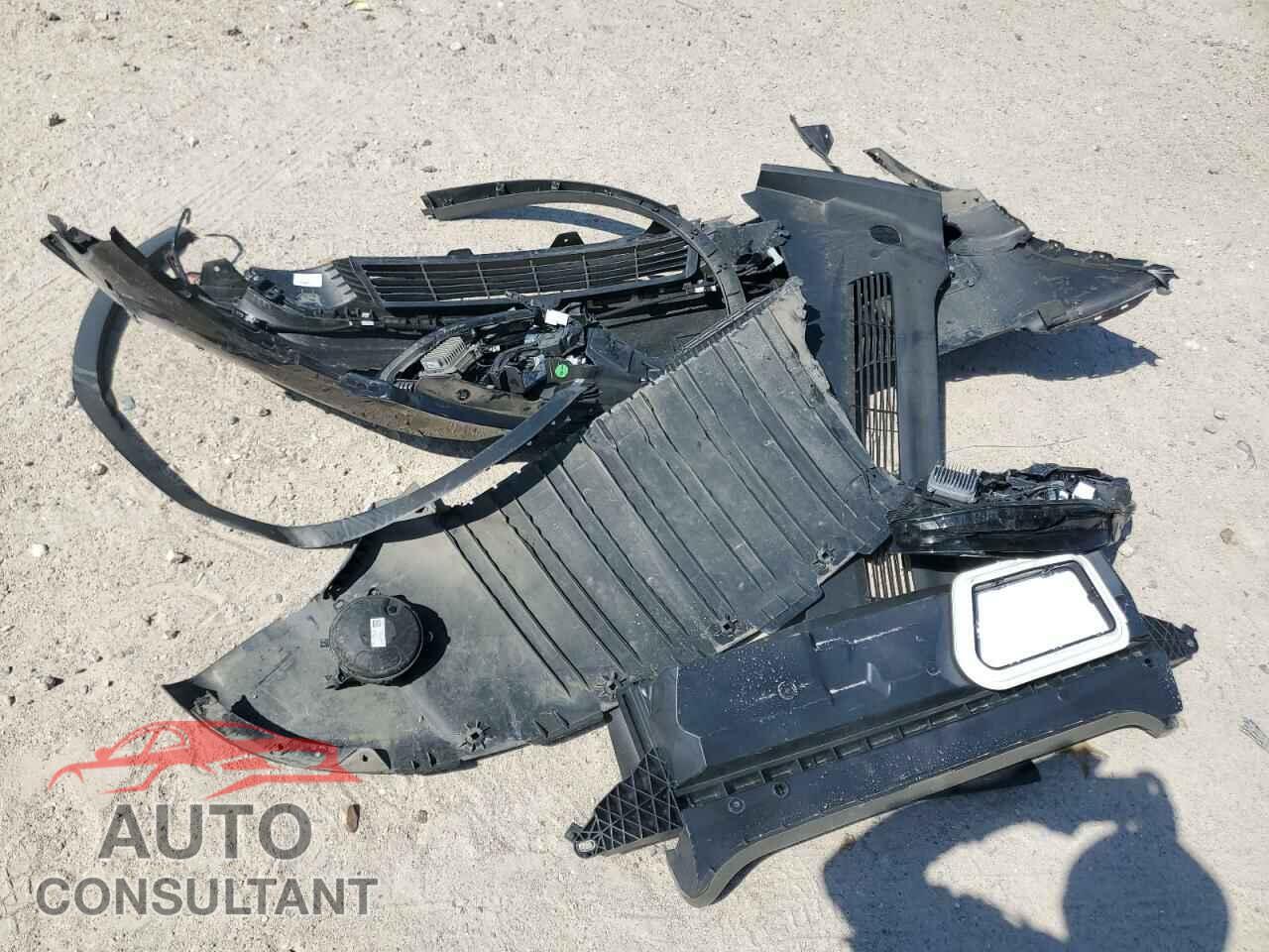 TESLA MODEL Y 2024 - 7SAYGDEE5RA282984