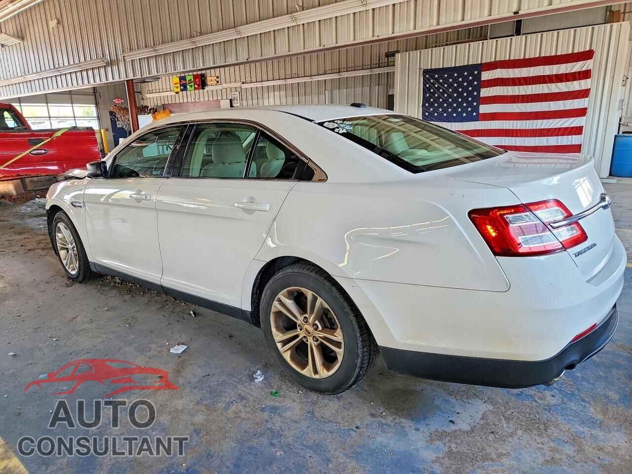 FORD TAURUS 2017 - 1FAHP2D80HG119752