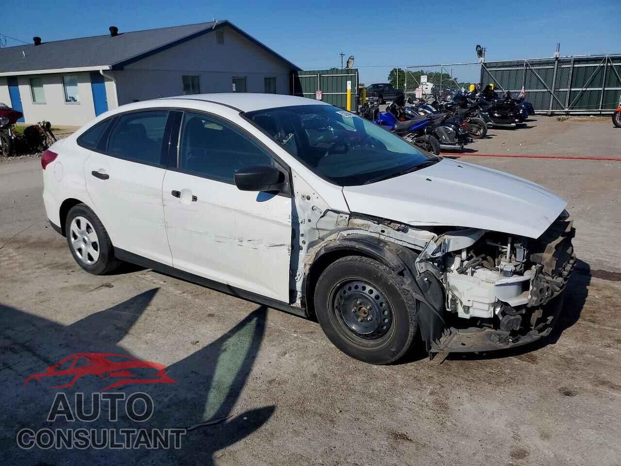 FORD FOCUS 2018 - 1FADP3E23JL275263