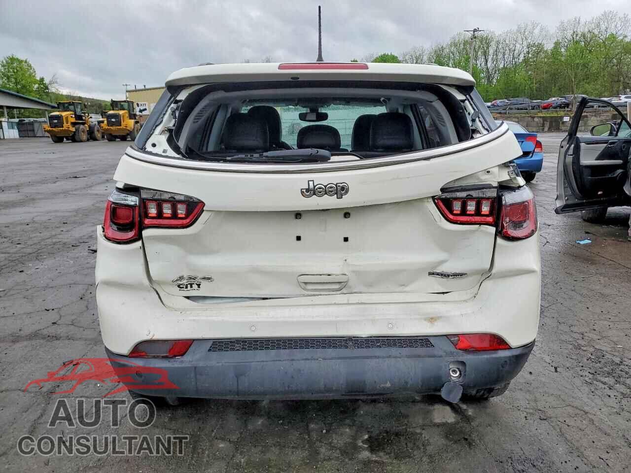JEEP COMPASS 2017 - 3C4NJDBB8HT689647