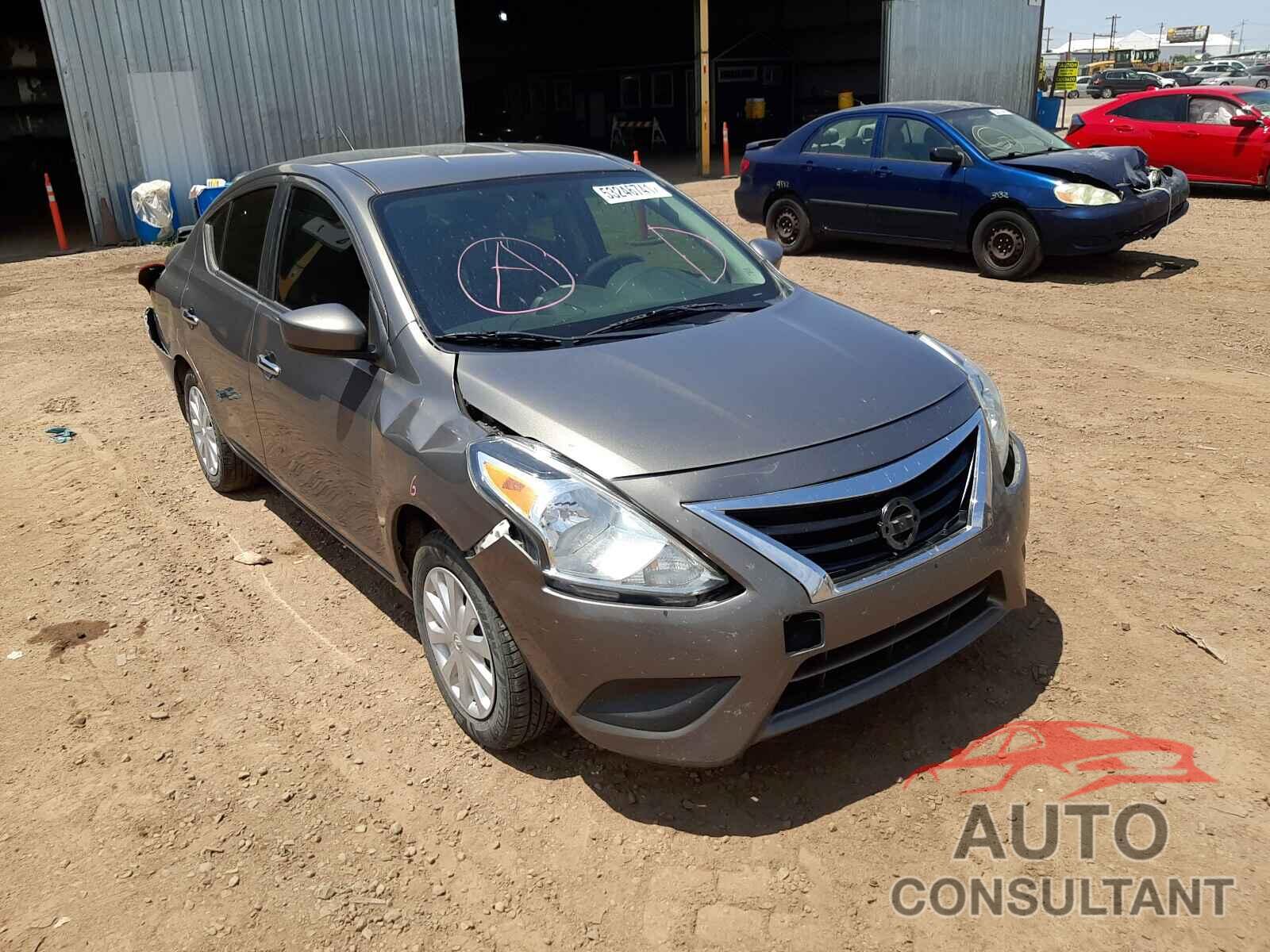 NISSAN VERSA 2017 - 3N1CN7AP7HL820516