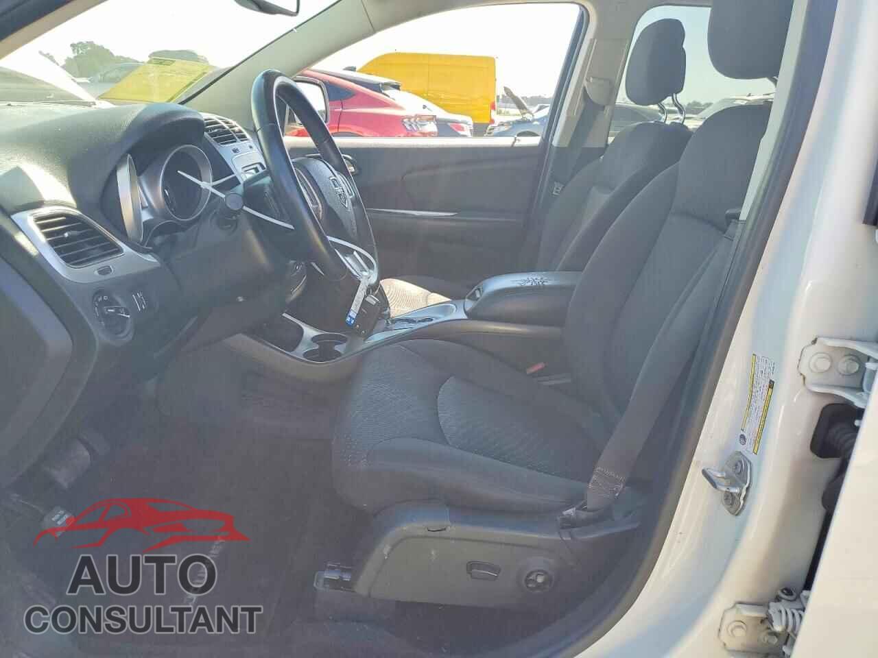 DODGE JOURNEY 2017 - 3C4PDCBG2HT555724