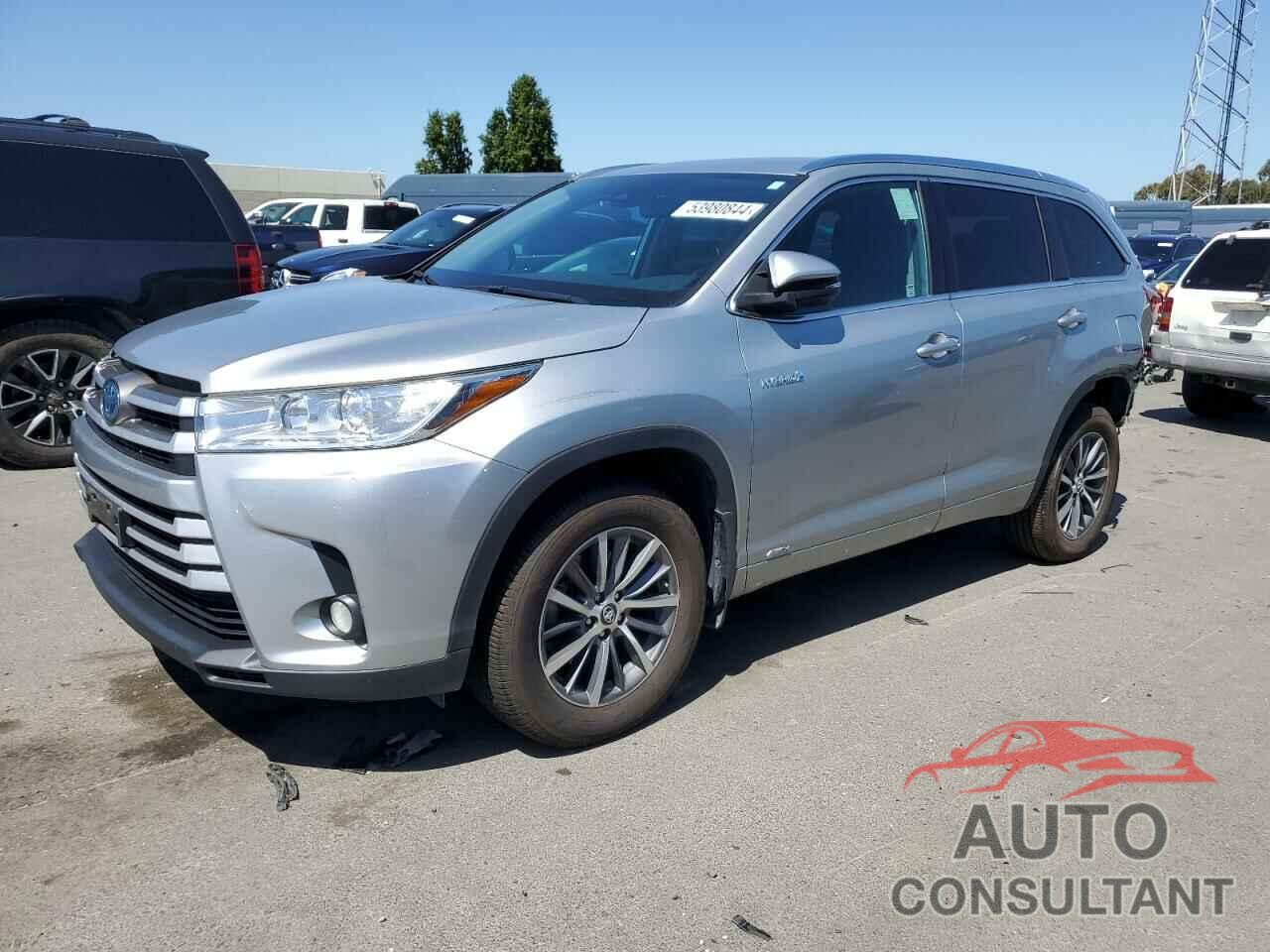 TOYOTA HIGHLANDER 2018 - 5TDJGRFHXJS051733