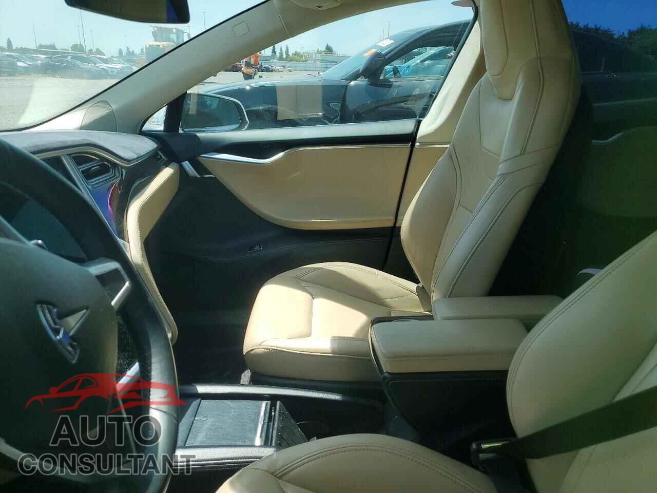 TESLA MODEL S 2015 - 5YJSA1E10FF114054