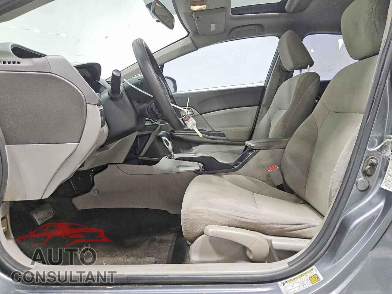 HONDA CIVIC 2012 - 2HGFB2F86CH307817
