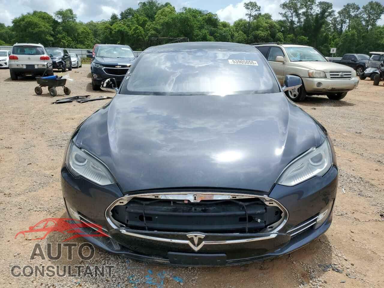 TESLA MODEL S 2015 - 5YJSA1E27FF114383