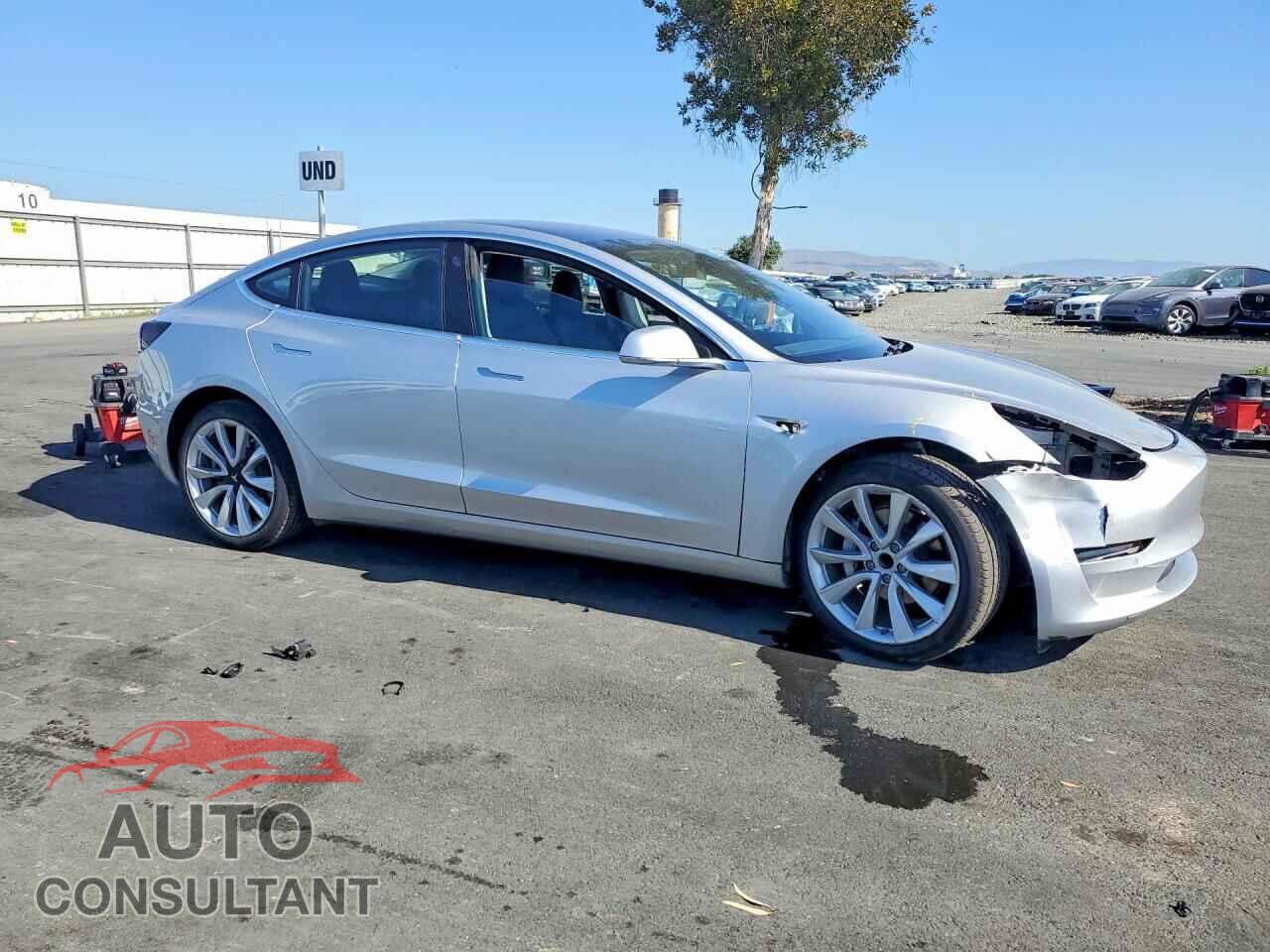 TESLA MODEL 3 2017 - 5YJ3E1EA4HF002496