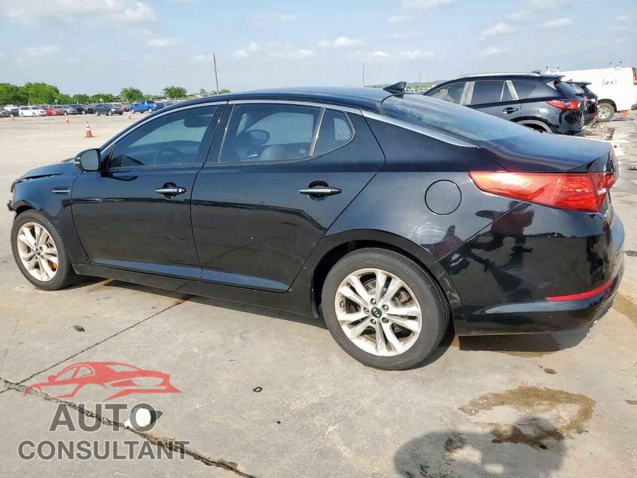 KIA OPTIMA 2011 - KNAGN4A64B5159181