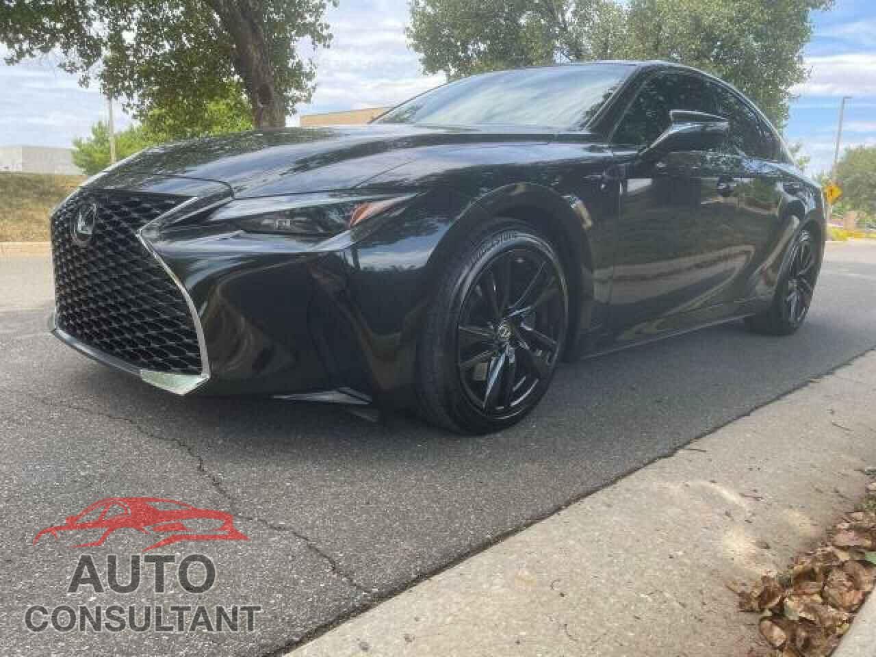 LEXUS IS 2021 - JTHCA1D23M5116702