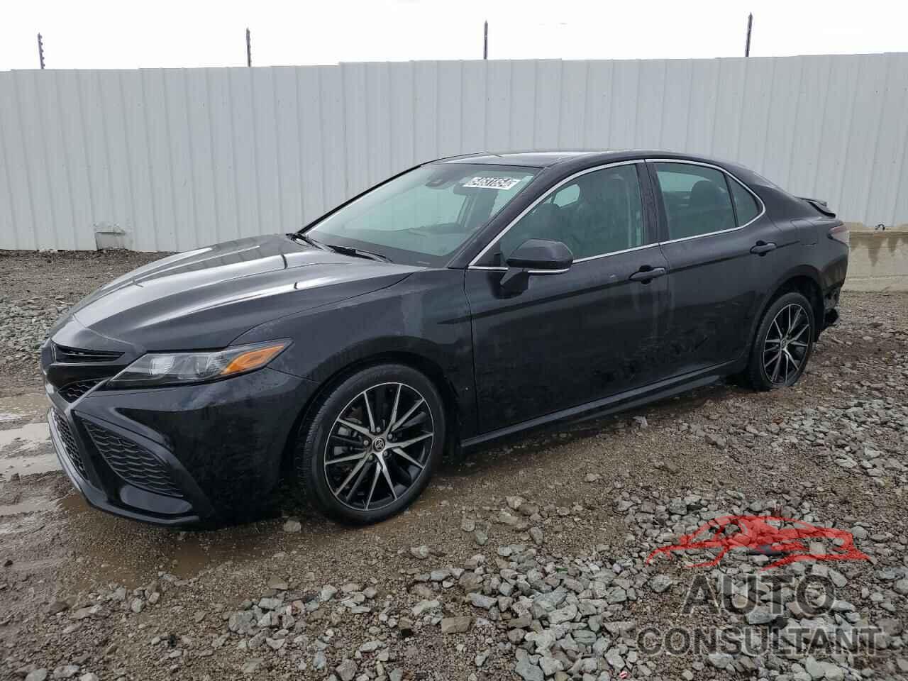 TOYOTA CAMRY 2022 - 4T1G11AK6NU670424