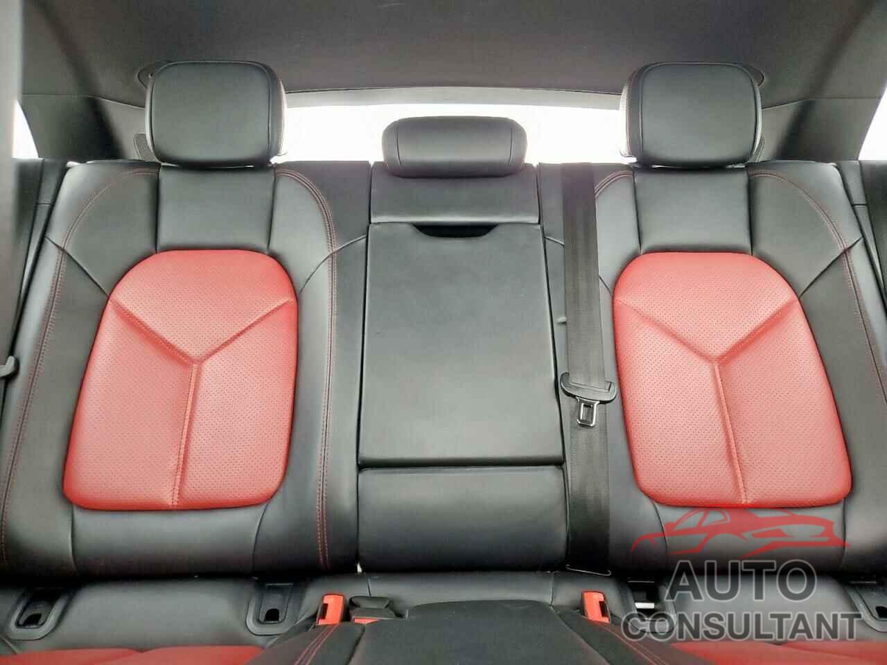 PORSCHE MACAN 2018 - WP1AA2A59JLB11149